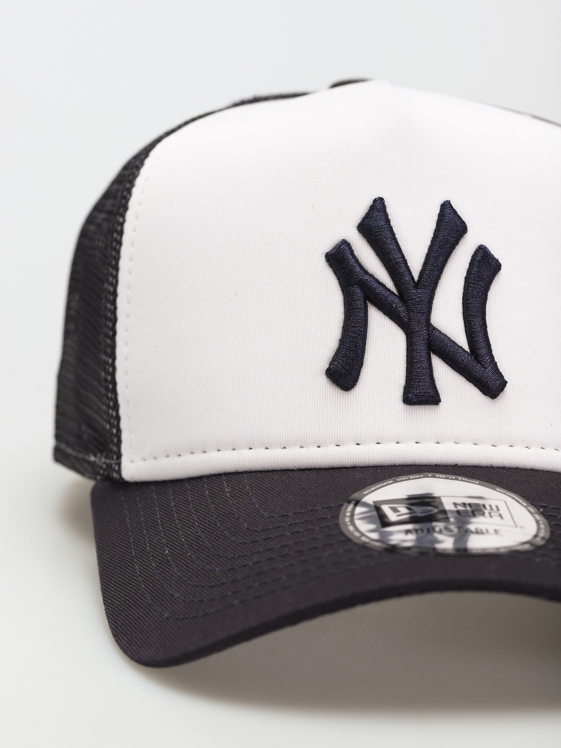 Шапка с козирка New Era Team Block Trucker New York Yankees (black/white)