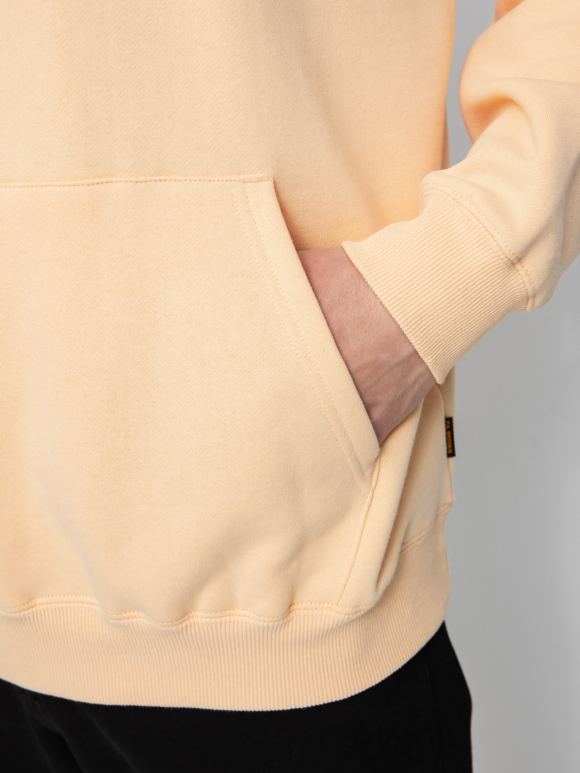 Суитшърт с качулка Volcom Egle Zvirblyte HD (cream blush)