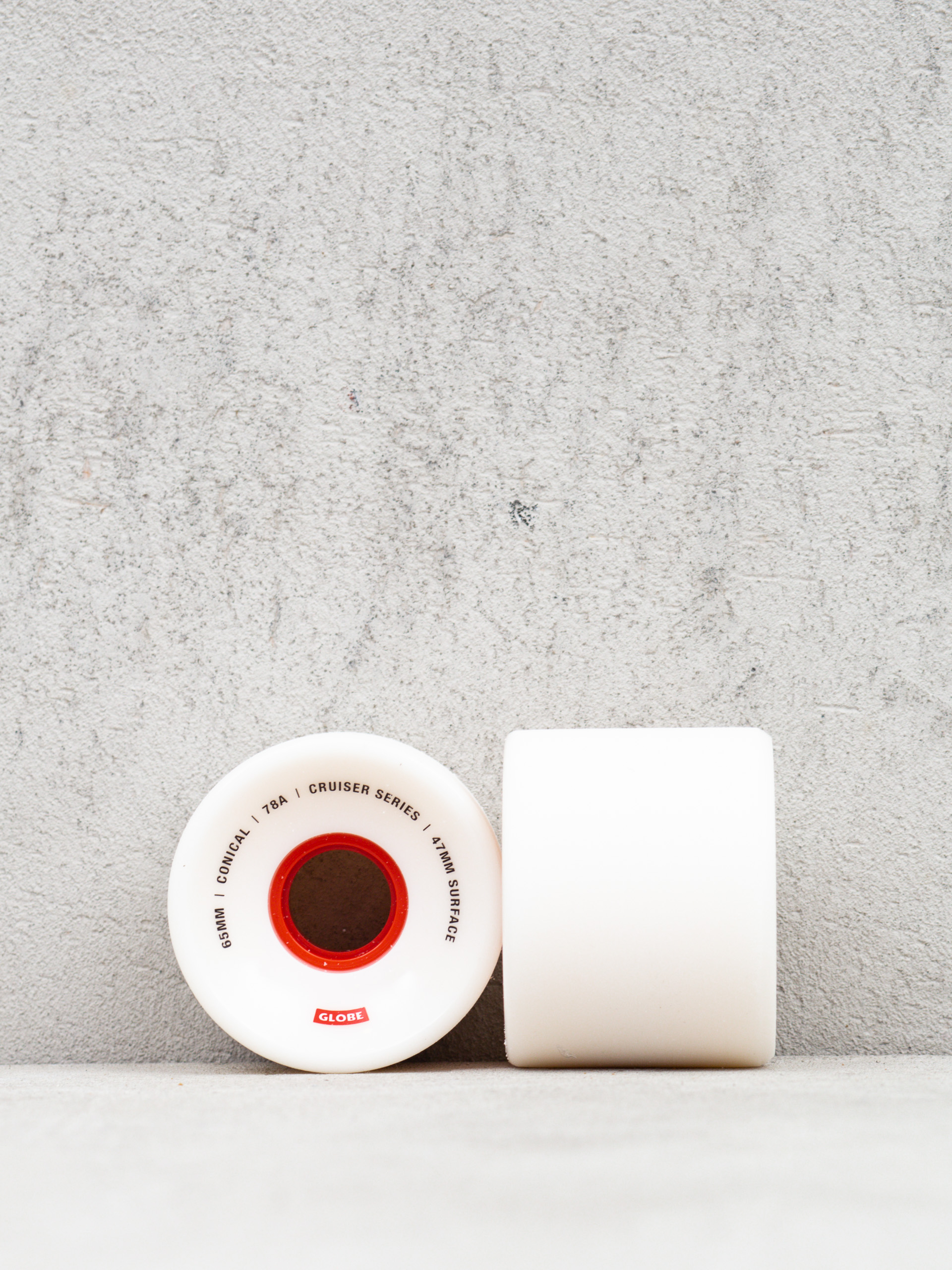 Globe u041au043eu043bu0435u043bu0446u0430 Conical Cruiser (white/red)