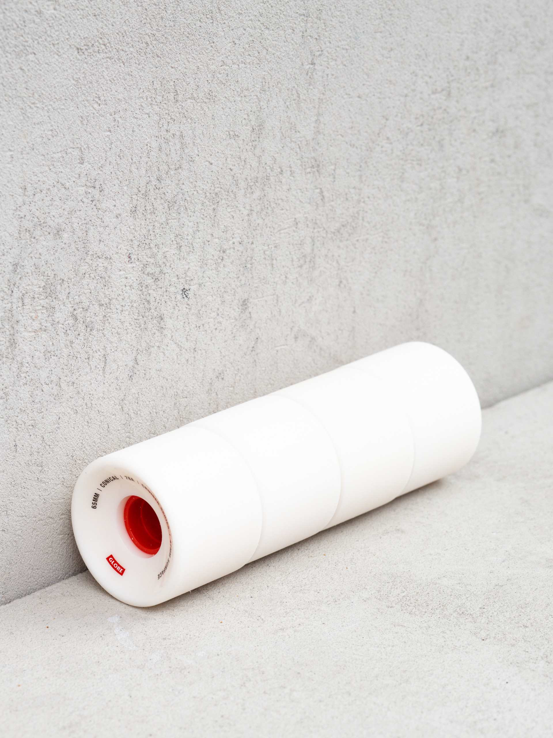 Globe Колелца Conical Cruiser (white/red)