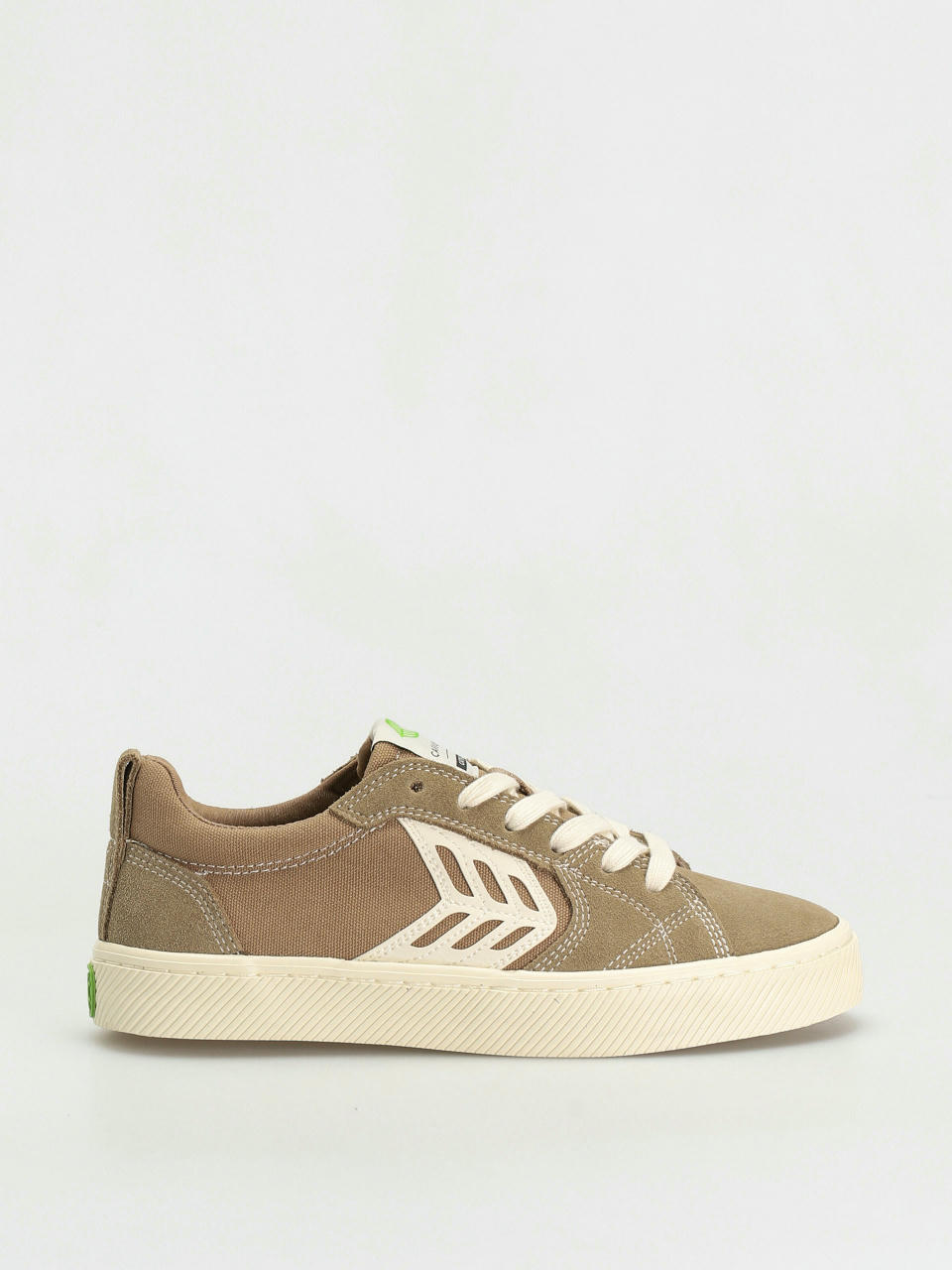 Cariuma Обувки Catiba Pro (burnt sand suede and canvas contrast thread ivory logo)