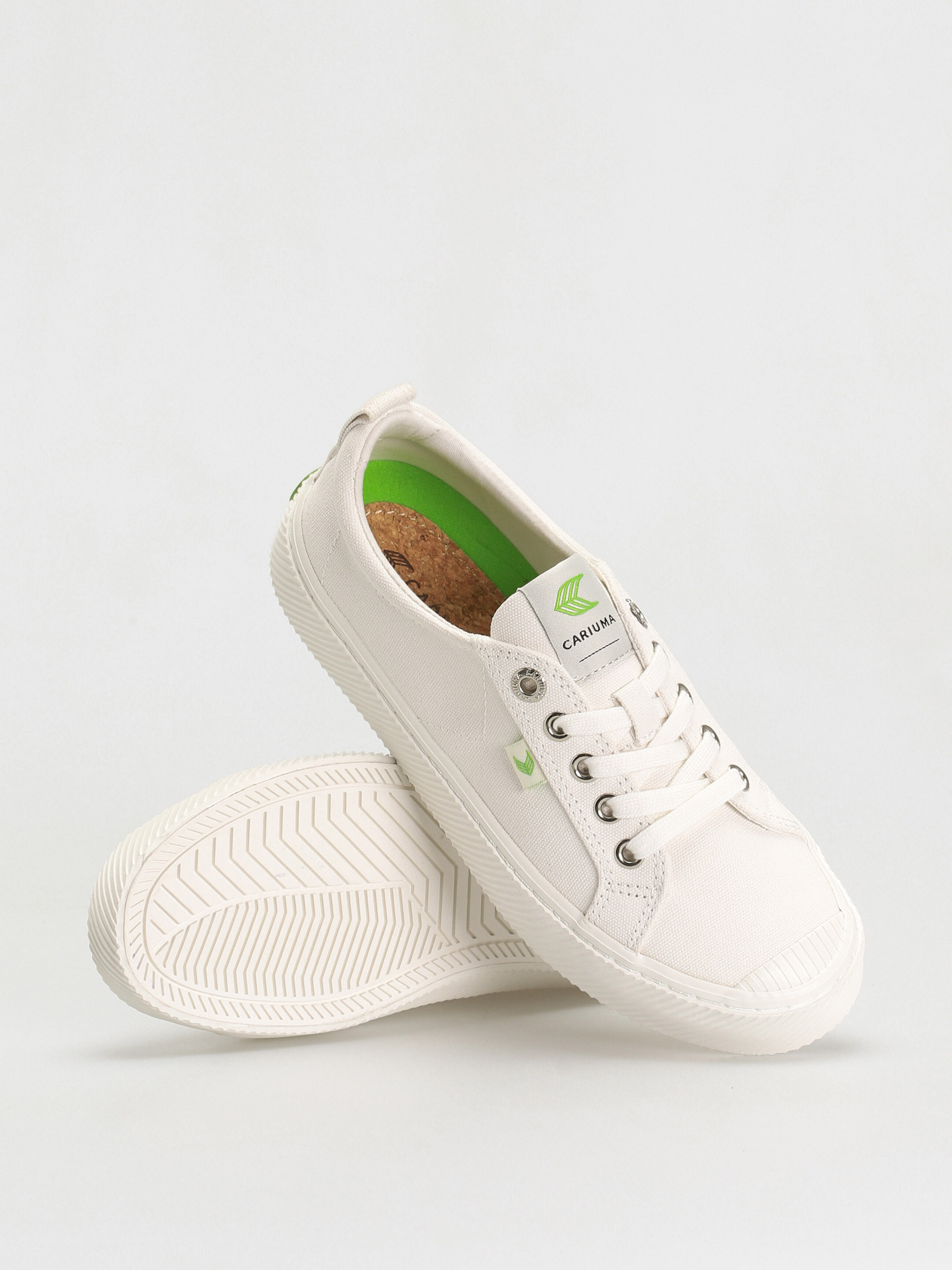 Обувки Cariuma Oca Low (off white canvas)