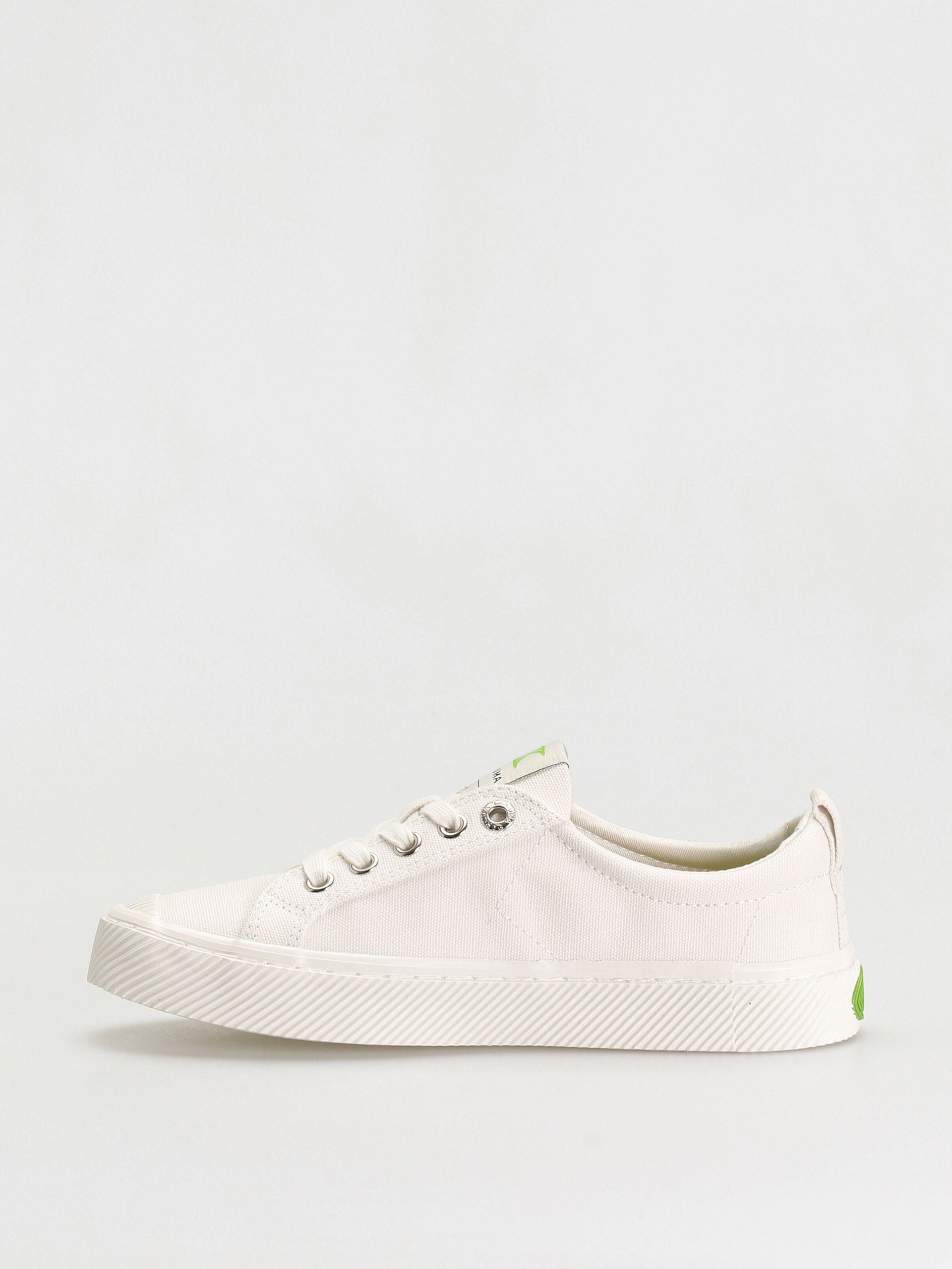 Обувки Cariuma Oca Low (off white canvas)