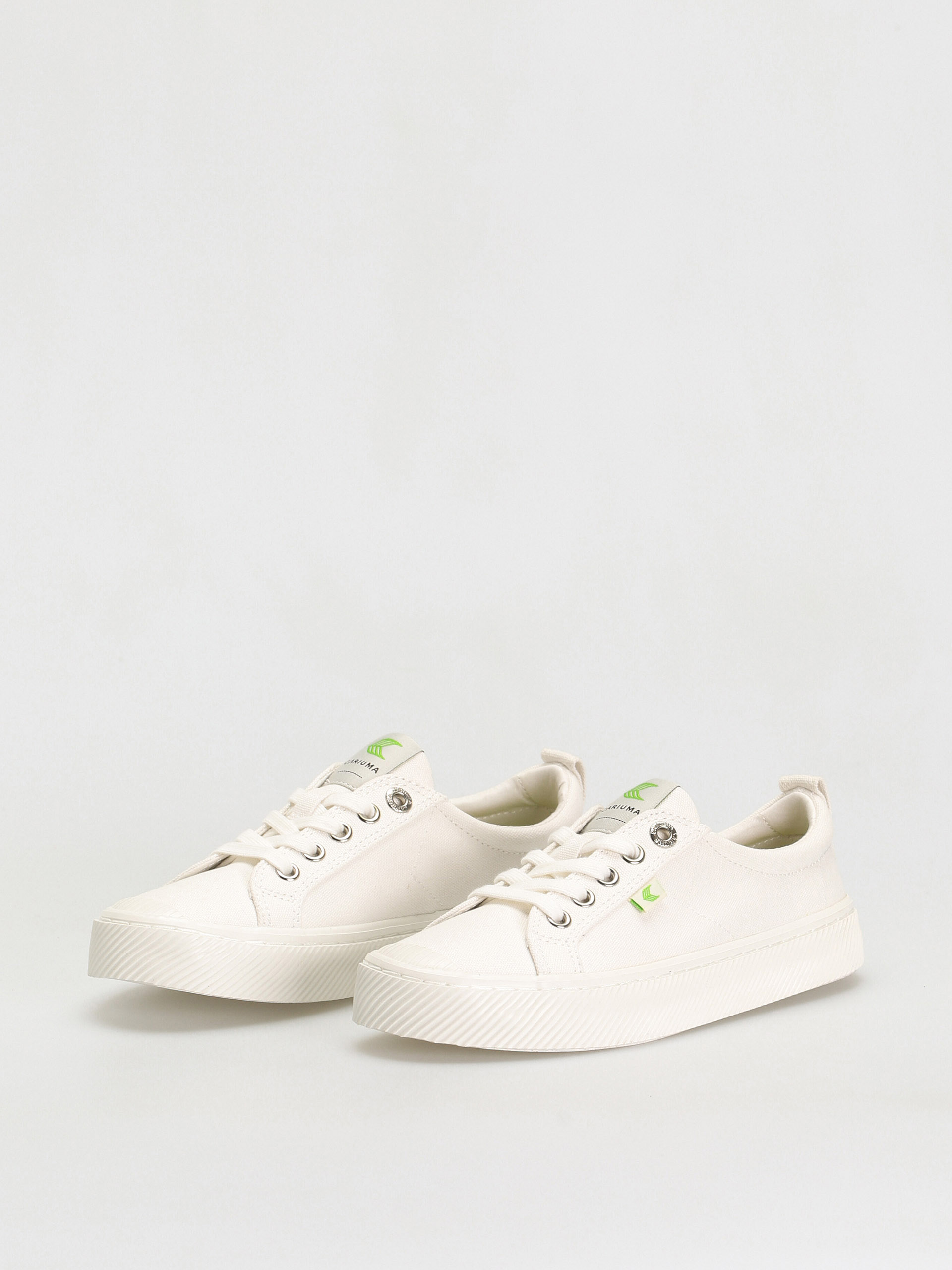 Обувки Cariuma Oca Low (off white canvas)