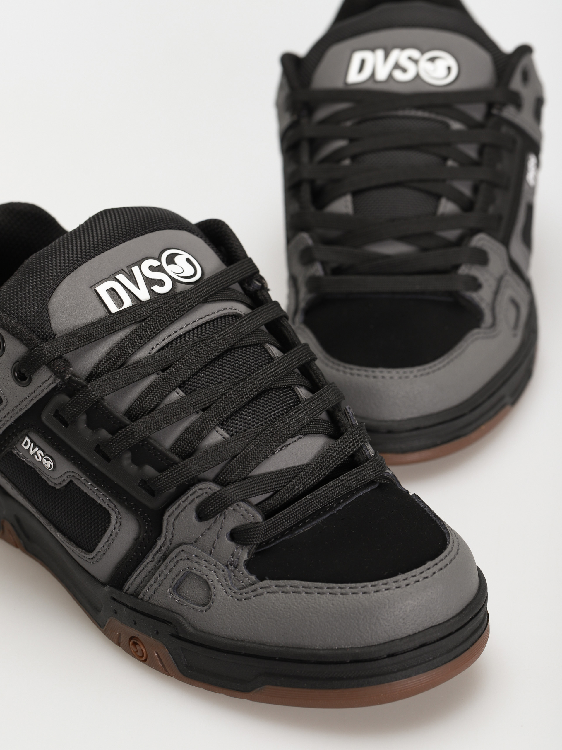 DVS Обувки Comanche (charcoal black white nubuck)
