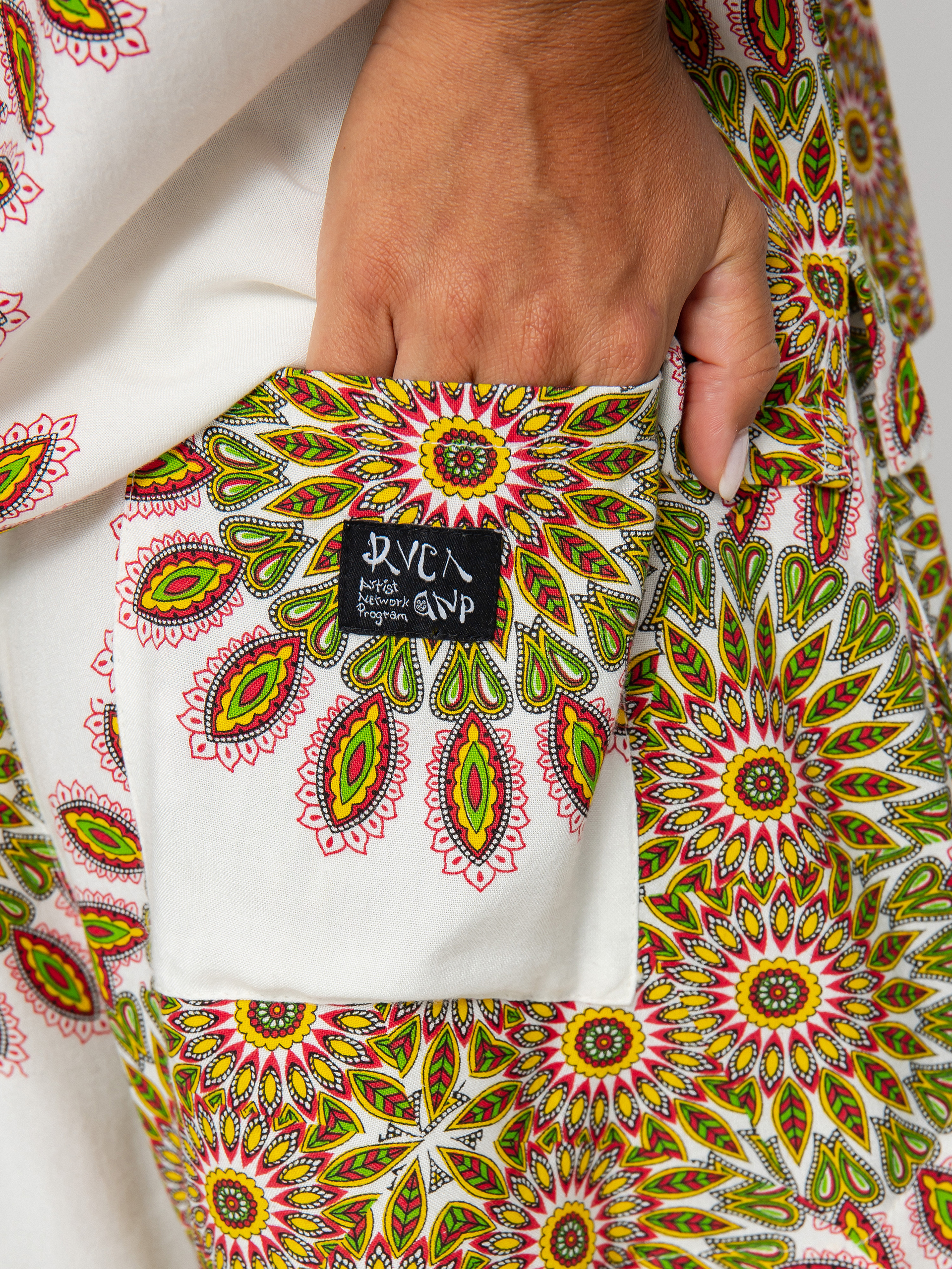 RVCA Къси панталони Serotonin Wmn (cloud)