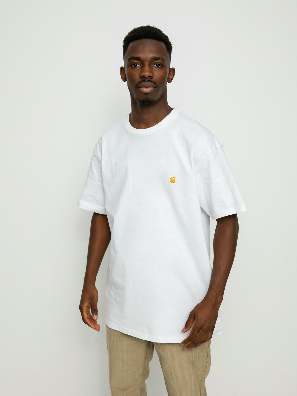 Carhartt WIP Тениска Chase (white/gold)