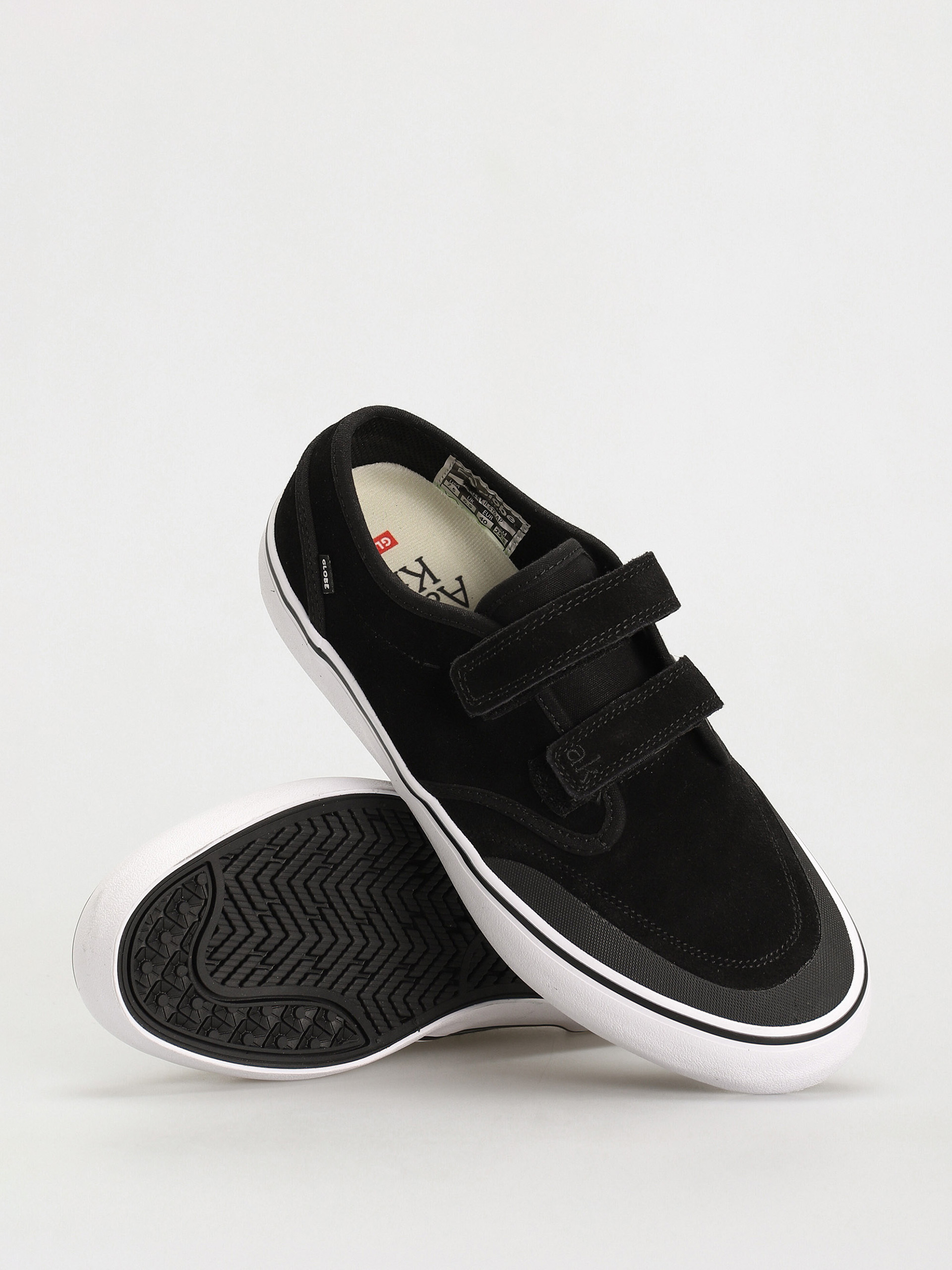 Globe Обувки Motley II Strap (black/white)