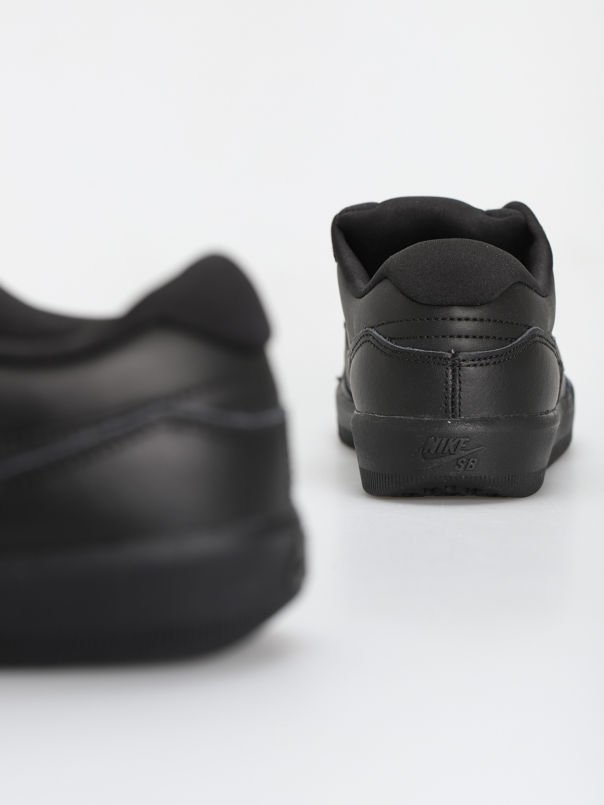 Nike SB Обувки Force 58 Premium Leather (black/black black black)