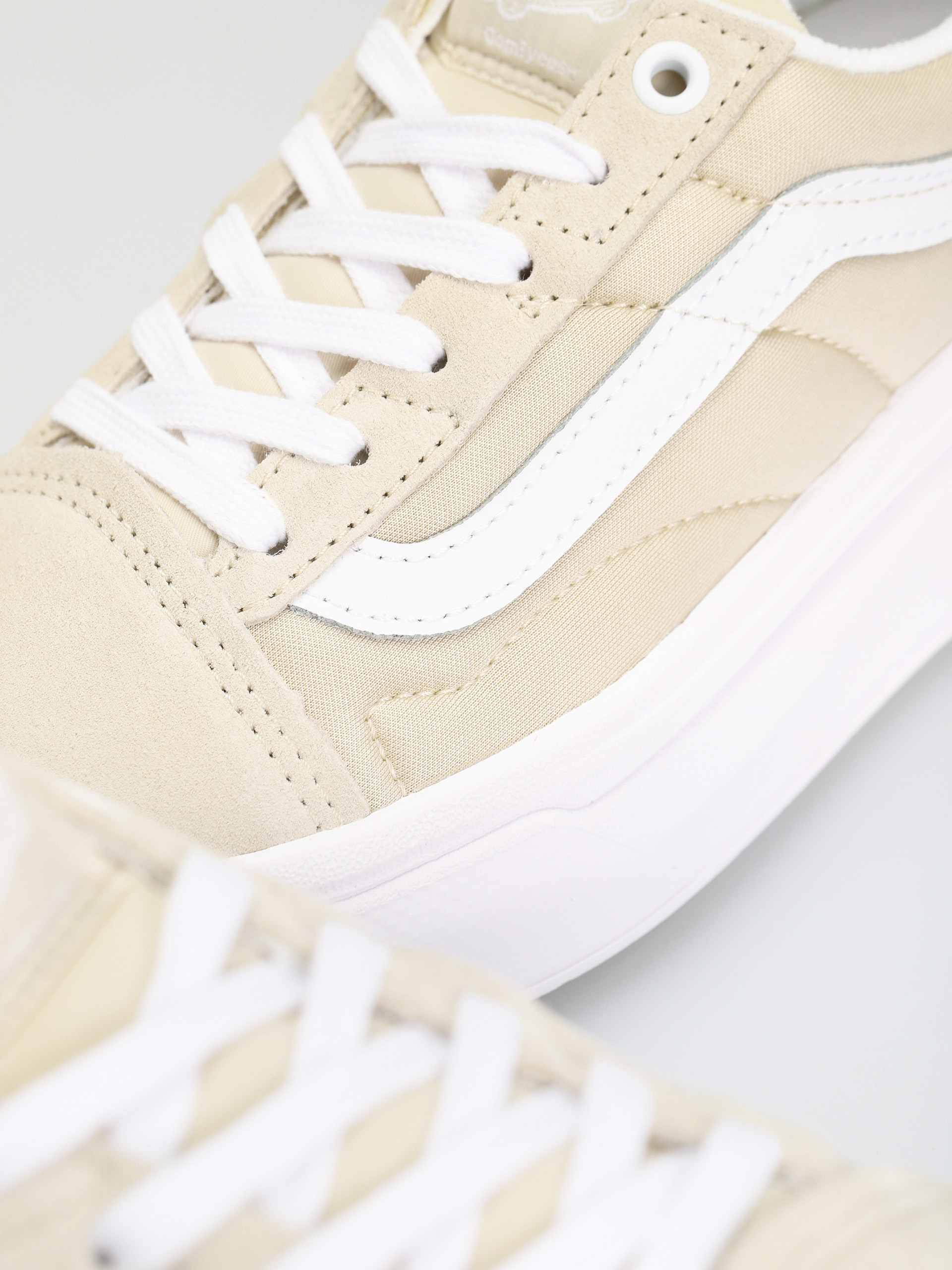 Vans Обувки Old Skool Overt CC (sand/white)