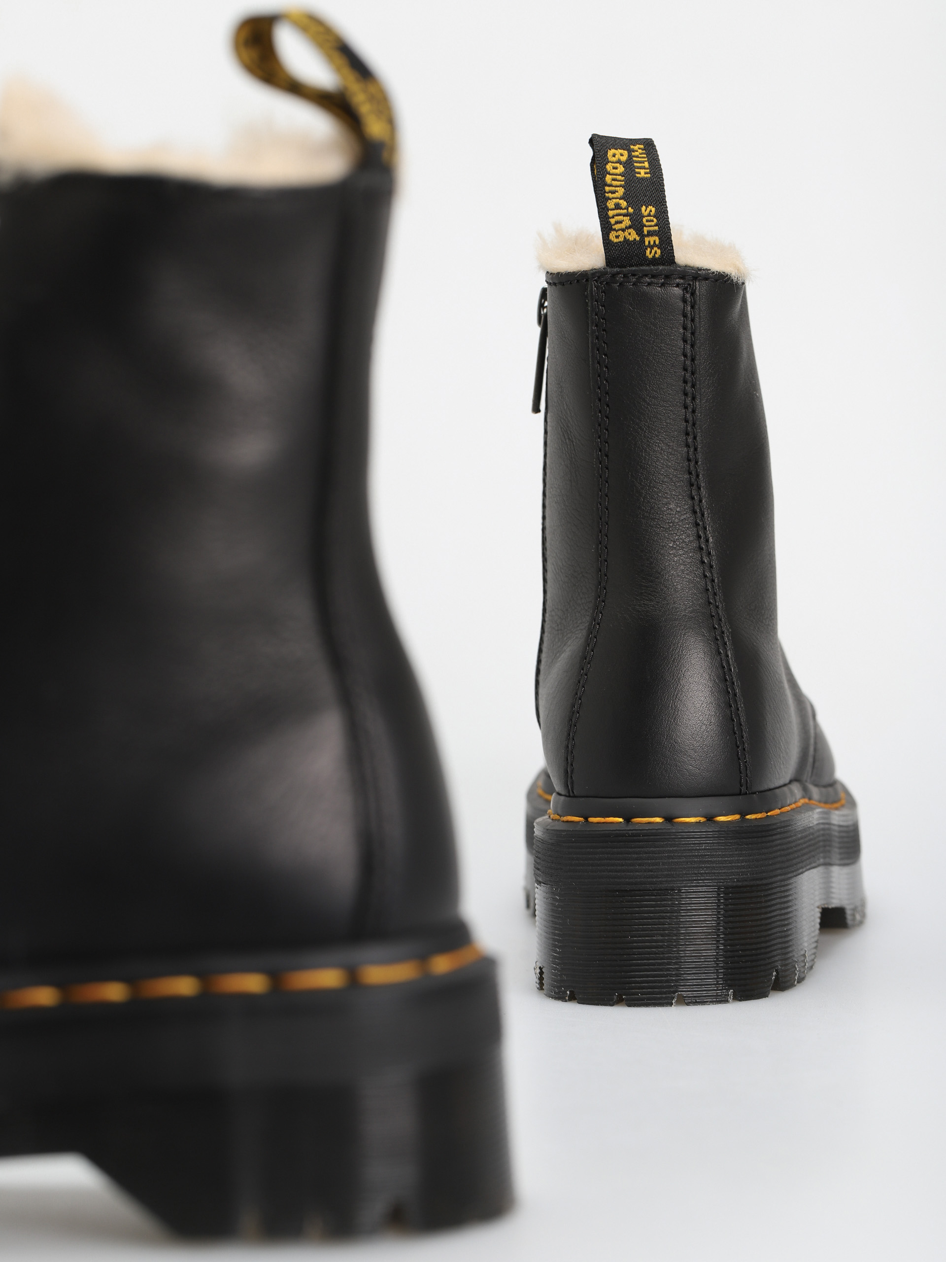 Dr. Martens Обувки Jadon FL Wmn (black pisa natural em toby 900g)