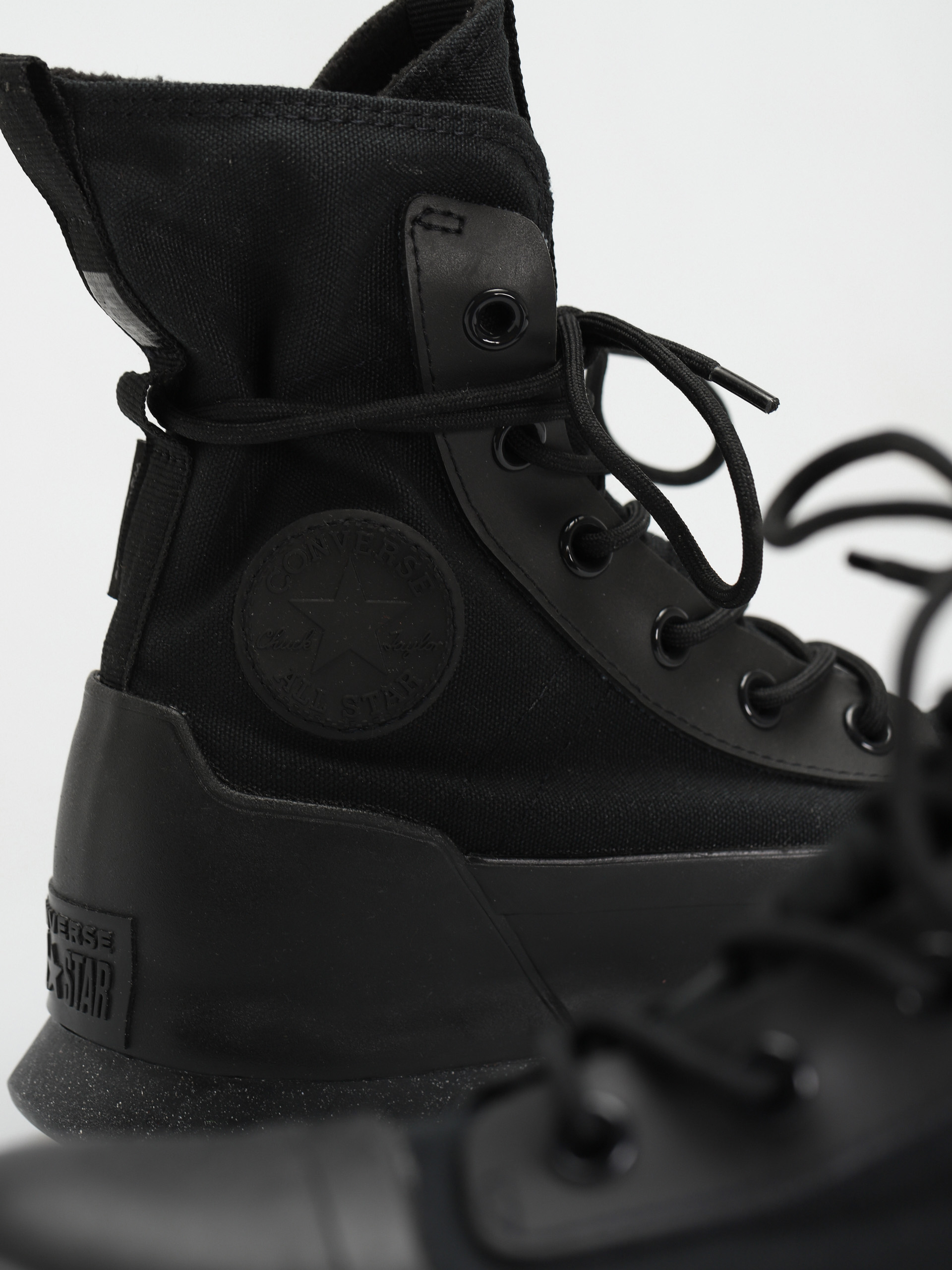 Converse Обувки Chuck Taylor All Star Lugged 2.0 Cc X-Hi (black/black)