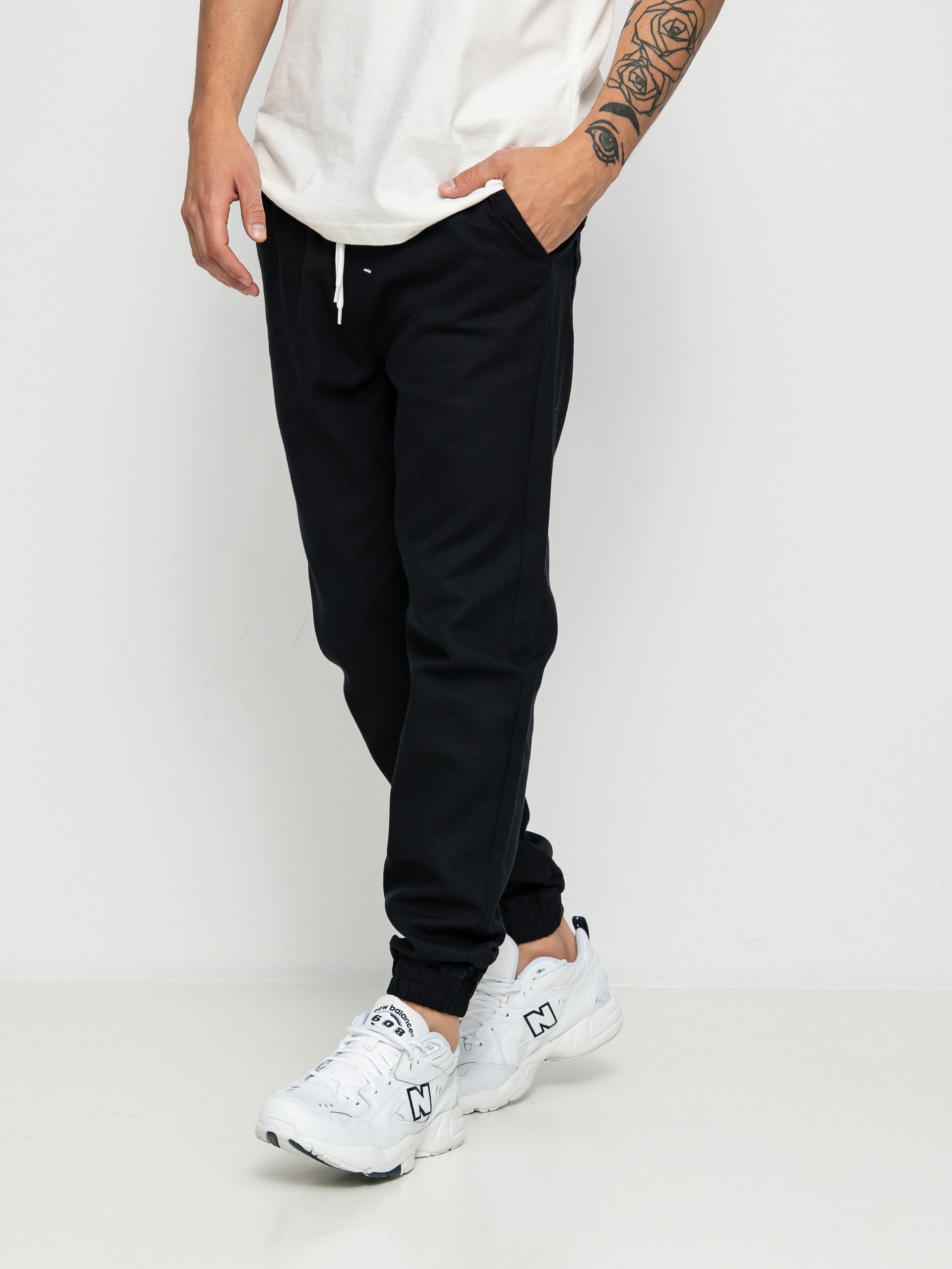 MassDnm Панталони Signature 2.0 Joggers Sneaker Fit (black)