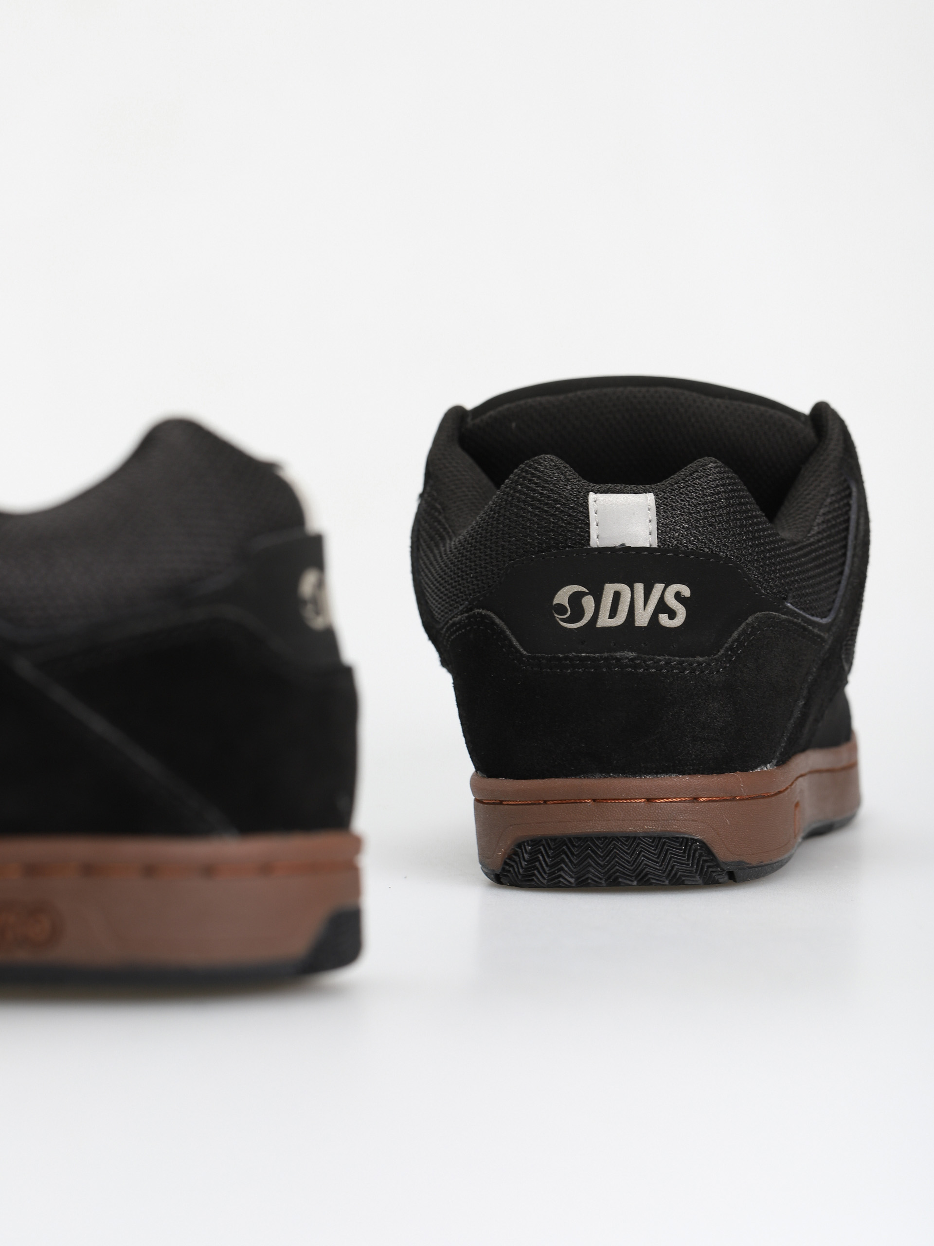 DVS Обувки Enduro 125 (black gum suede)