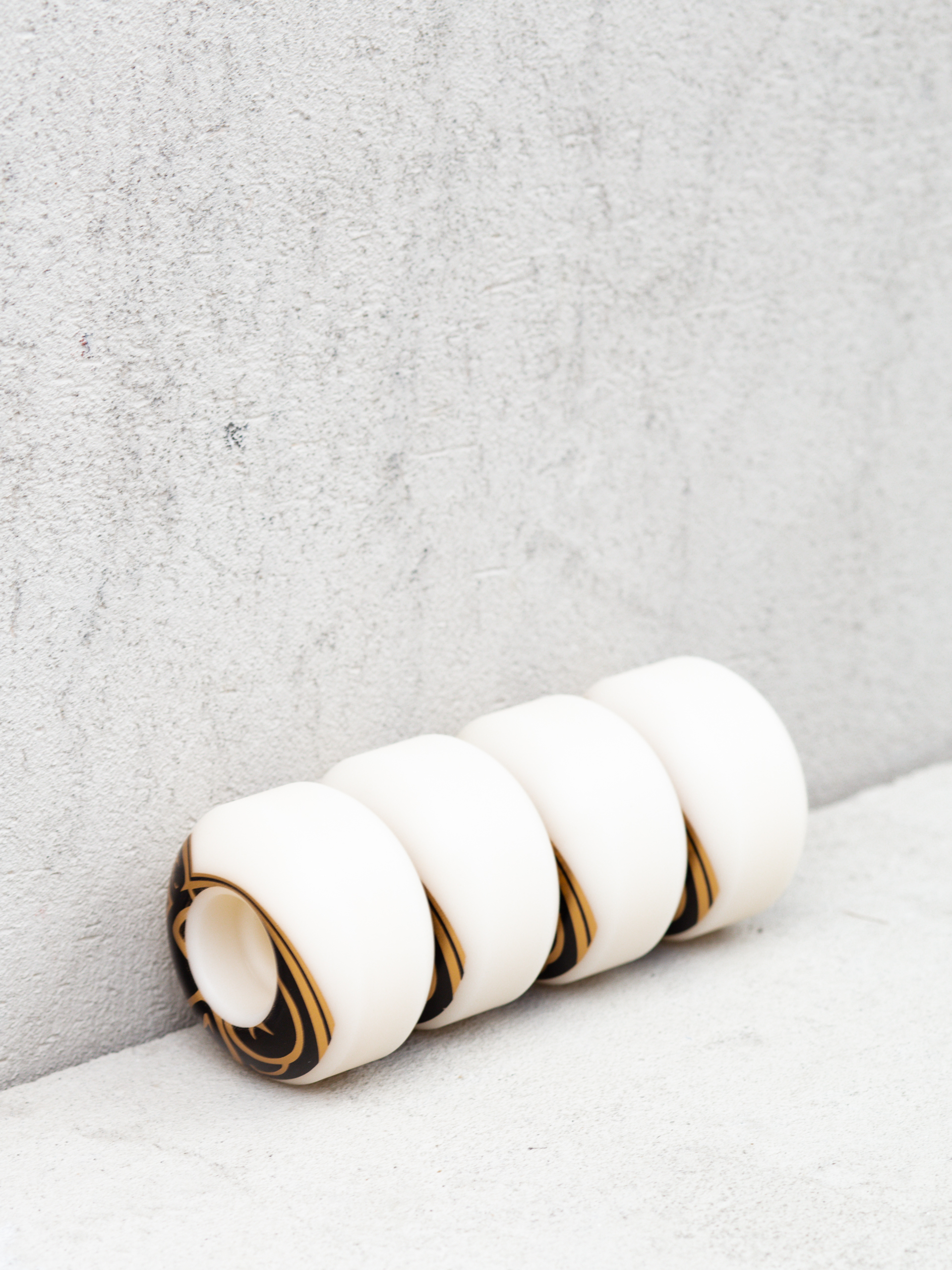 Pig Колелца Prime Proline (white/black/gold)