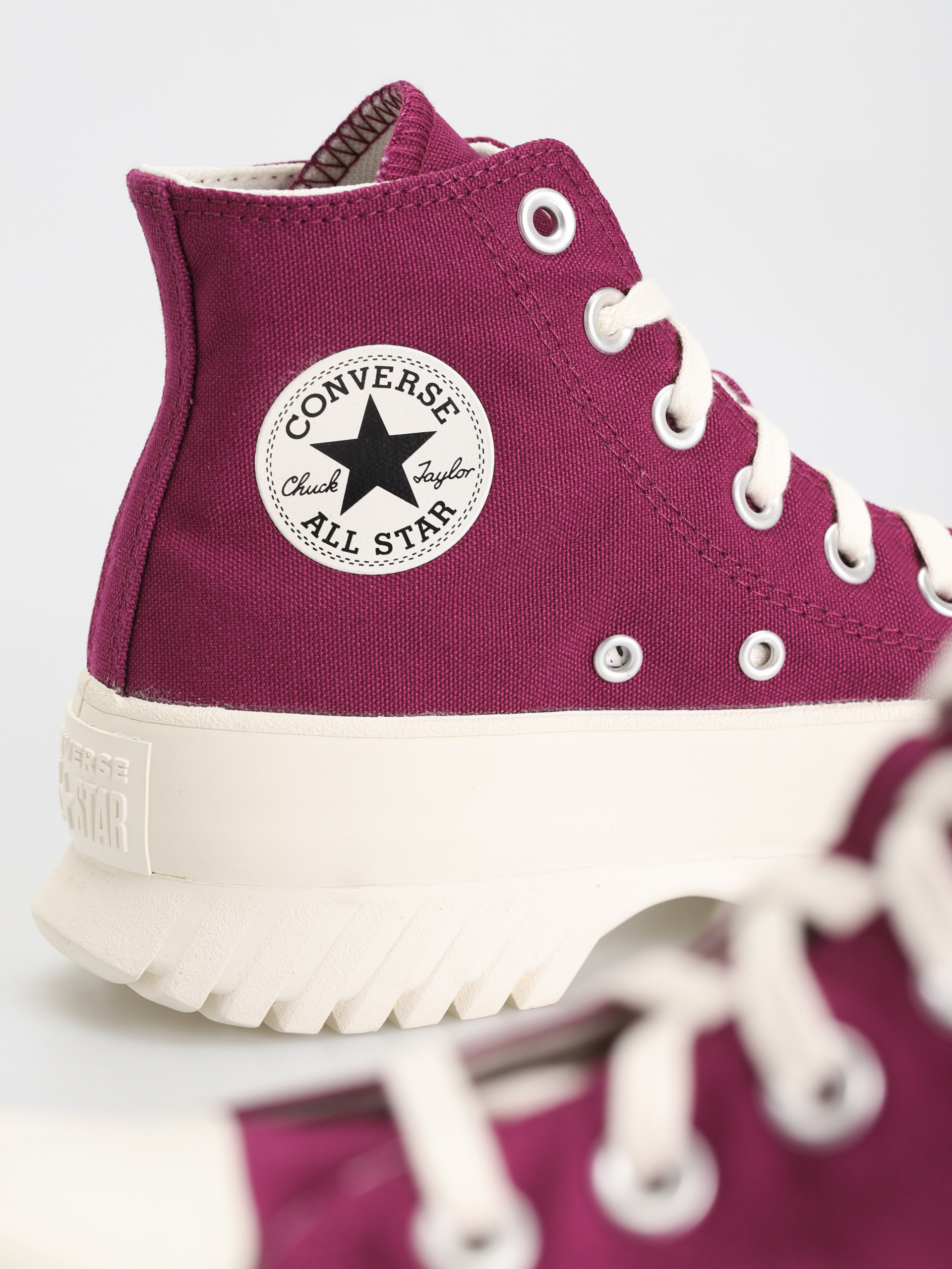 Converse Обувки Chuck Taylor All Star Lugged 2.0 Hi (mystic orchid/black)