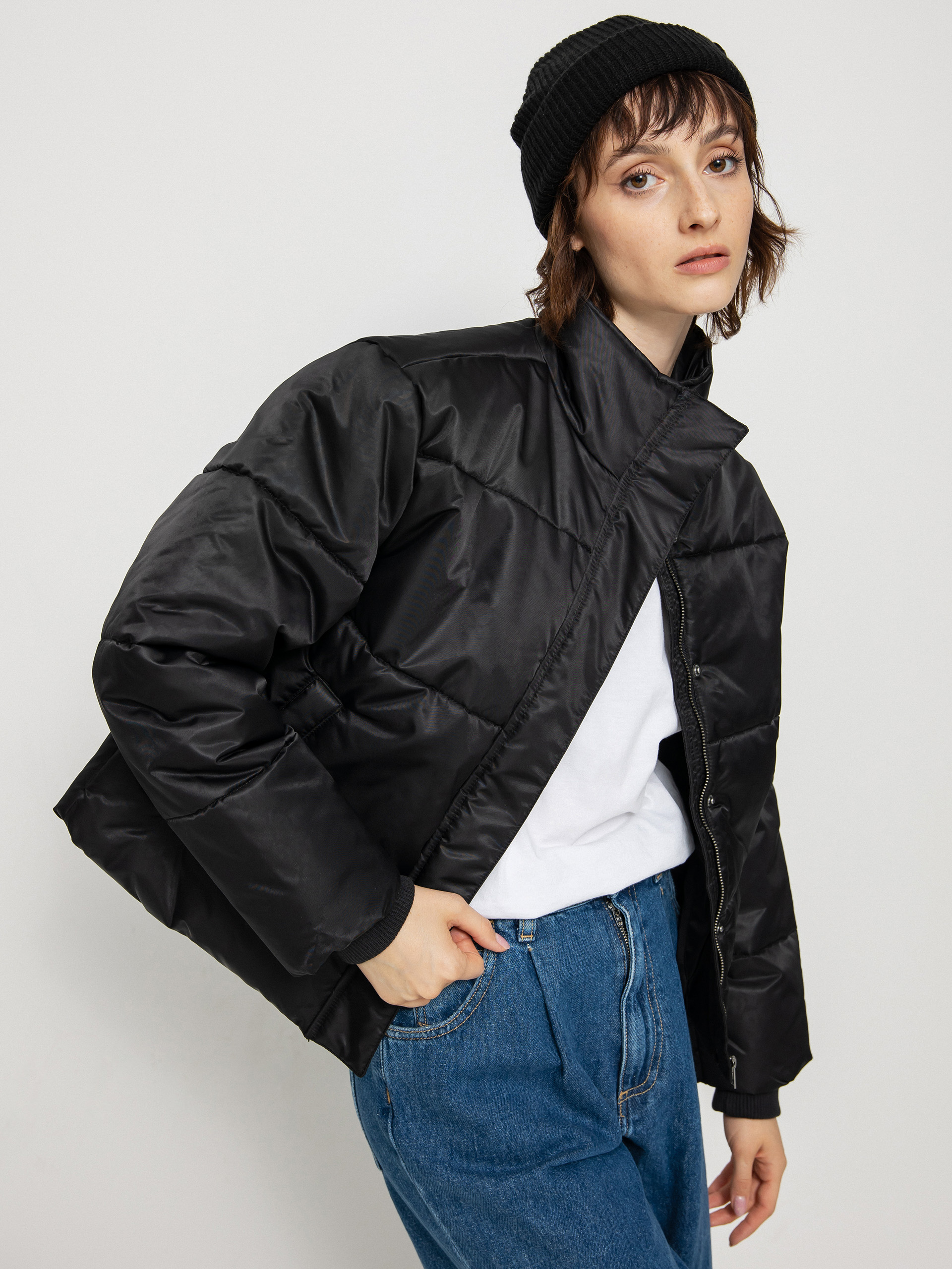 RVCA Яке Eezeh Puffer Wmn (black)