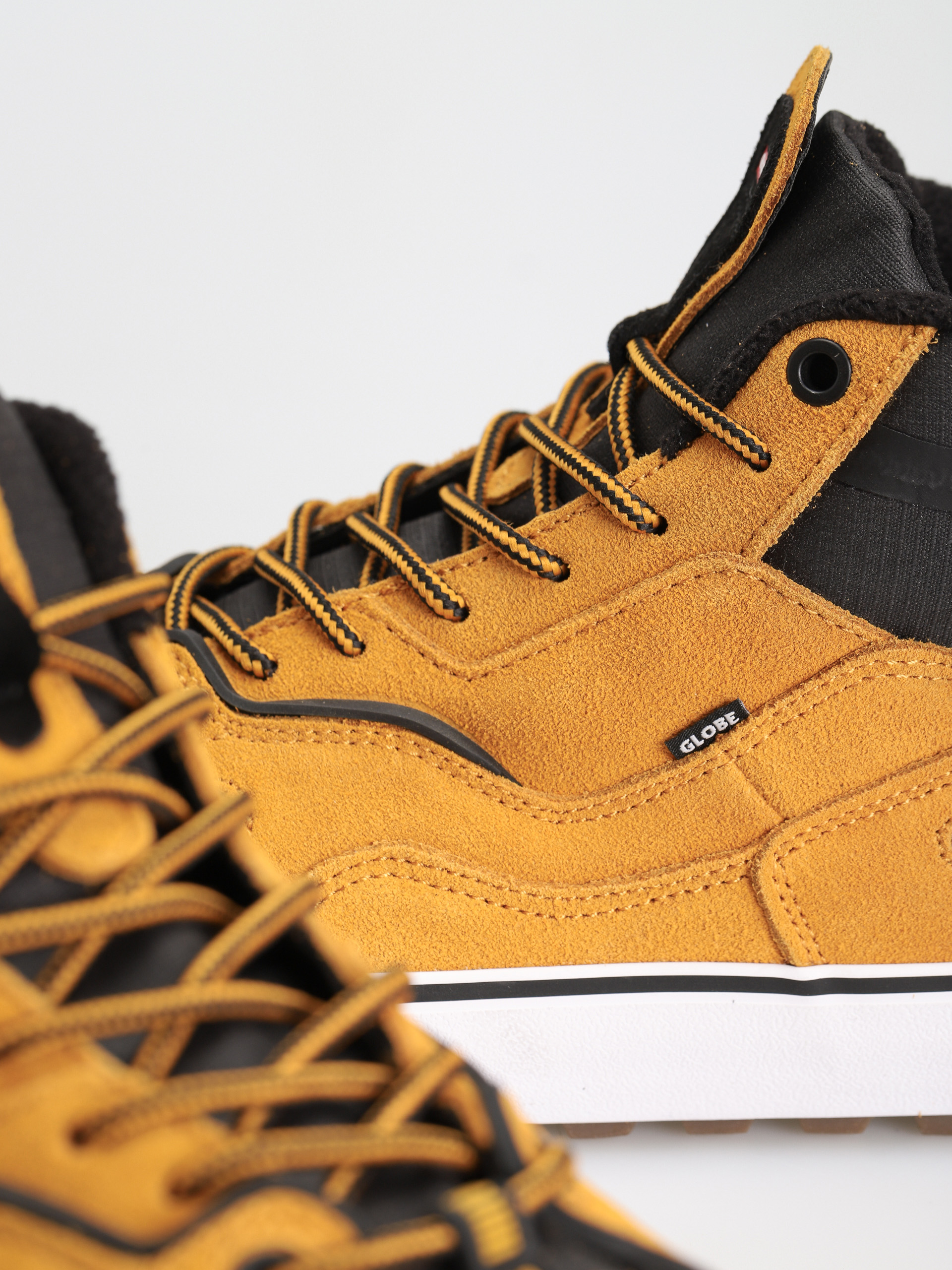 Globe Обувки Dimension (wheat/black/summit)