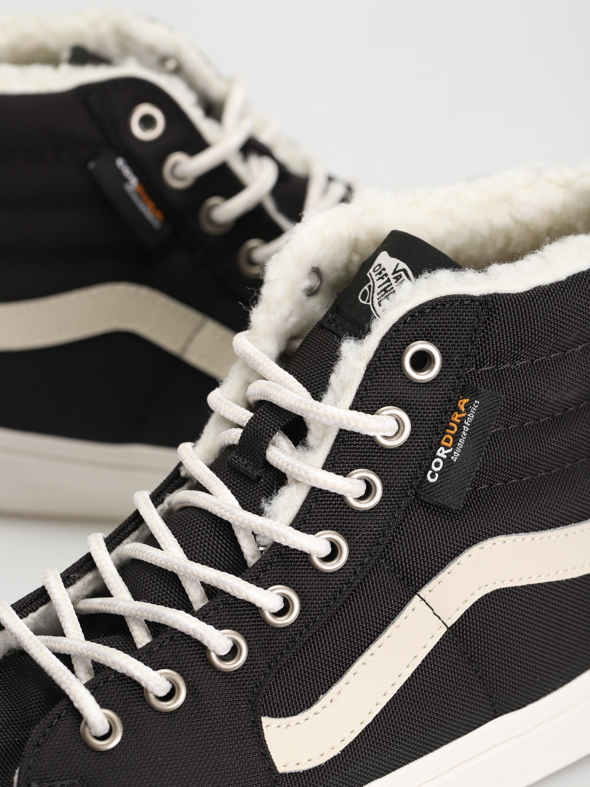Vans Обувки Sk8 Hi (cordura sherpa black/marshmallow)