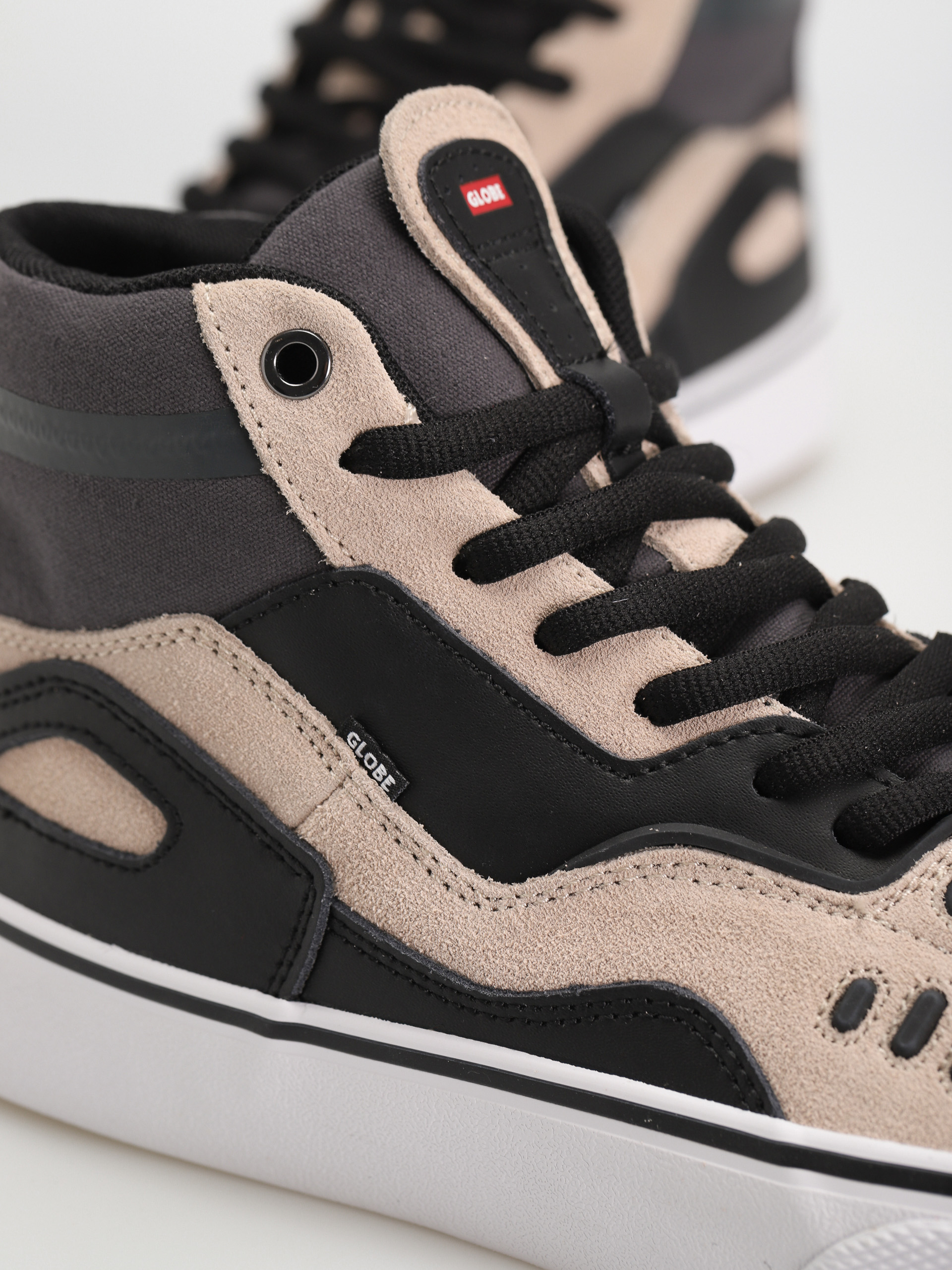 Globe Обувки Dimension (khaki/black)