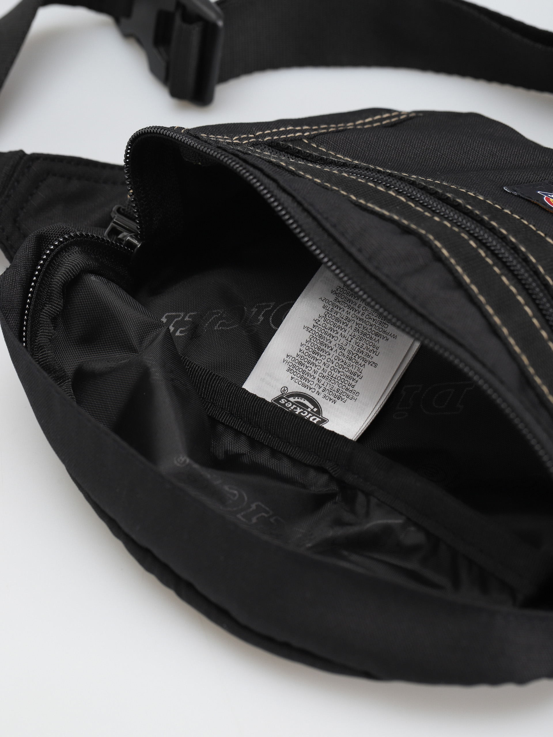 Dickies Чантичка за кръст Ashville Pouch (black)