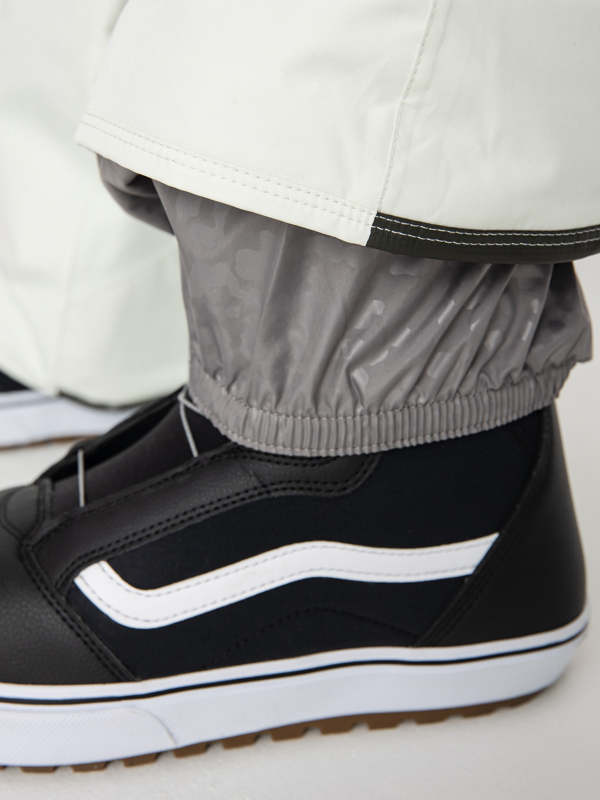 Дамско Volcom Сноуборд панталони Knox Ins Gore Tex (ice green)