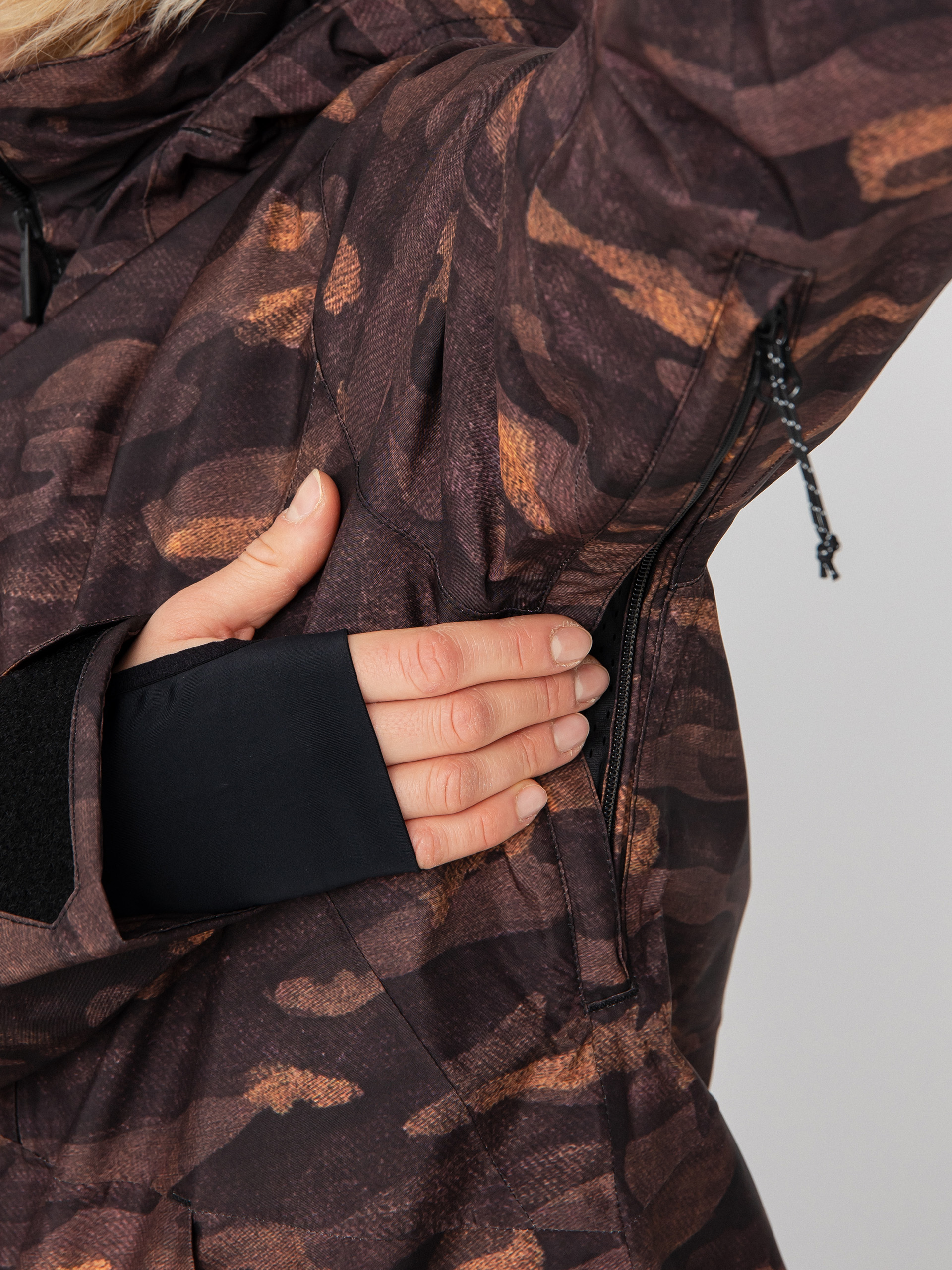 Дамска Volcom Сноуборд яке 3D Stretch Gore (dusk camo)