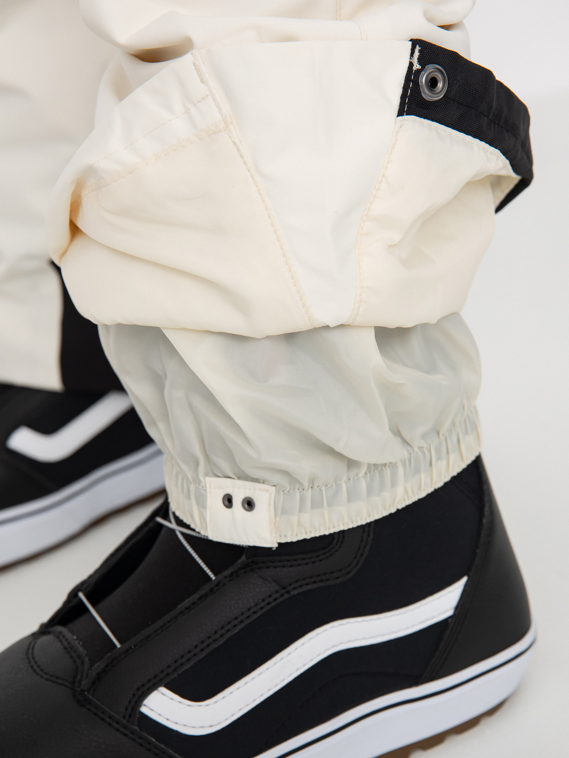 Дамско Billabong Сноуборд панталони Adiv Malla (fresh powder)