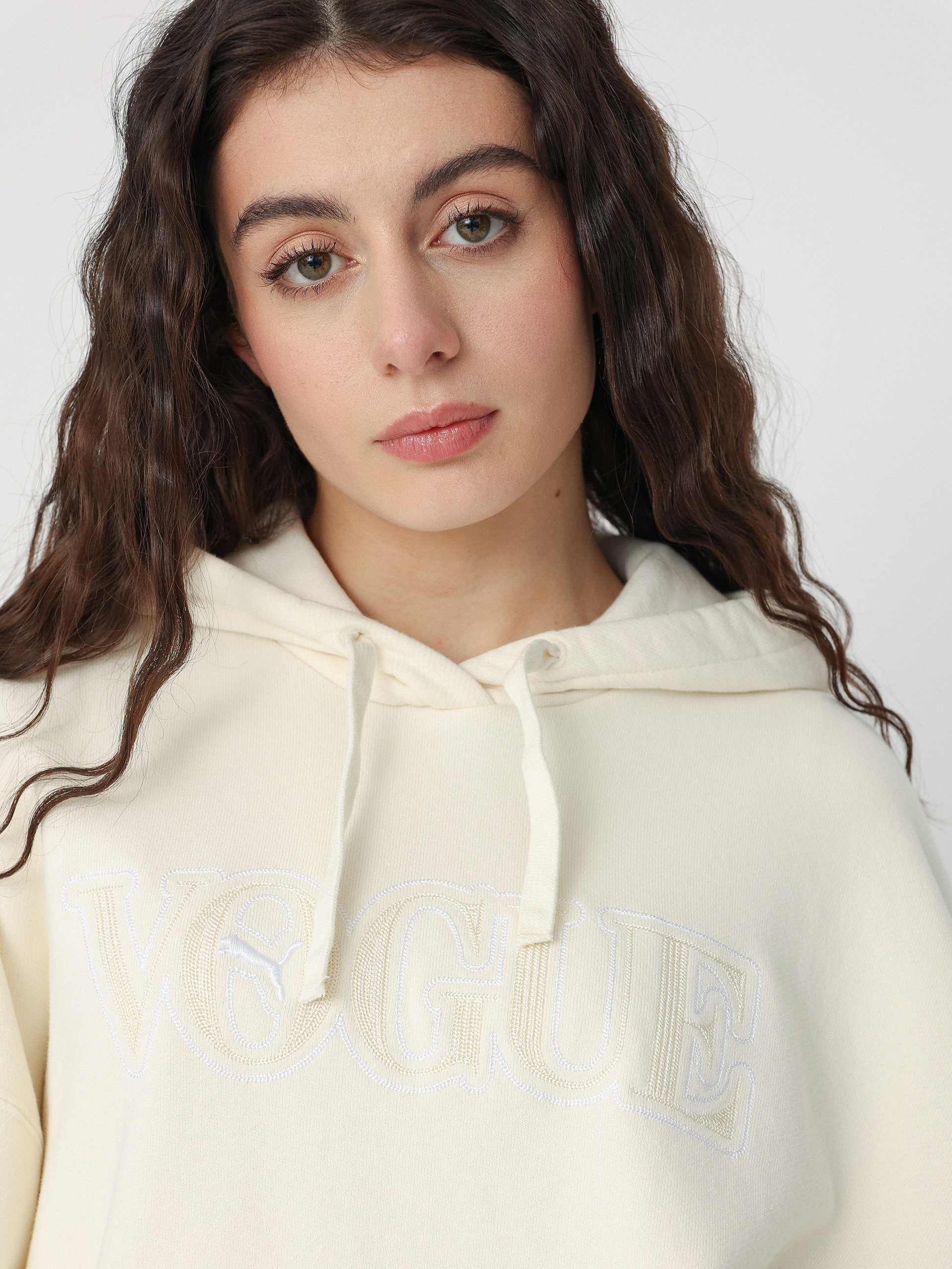 Puma Суитшърт с качулка X Vogue Oversized HD Wmn (pristine)