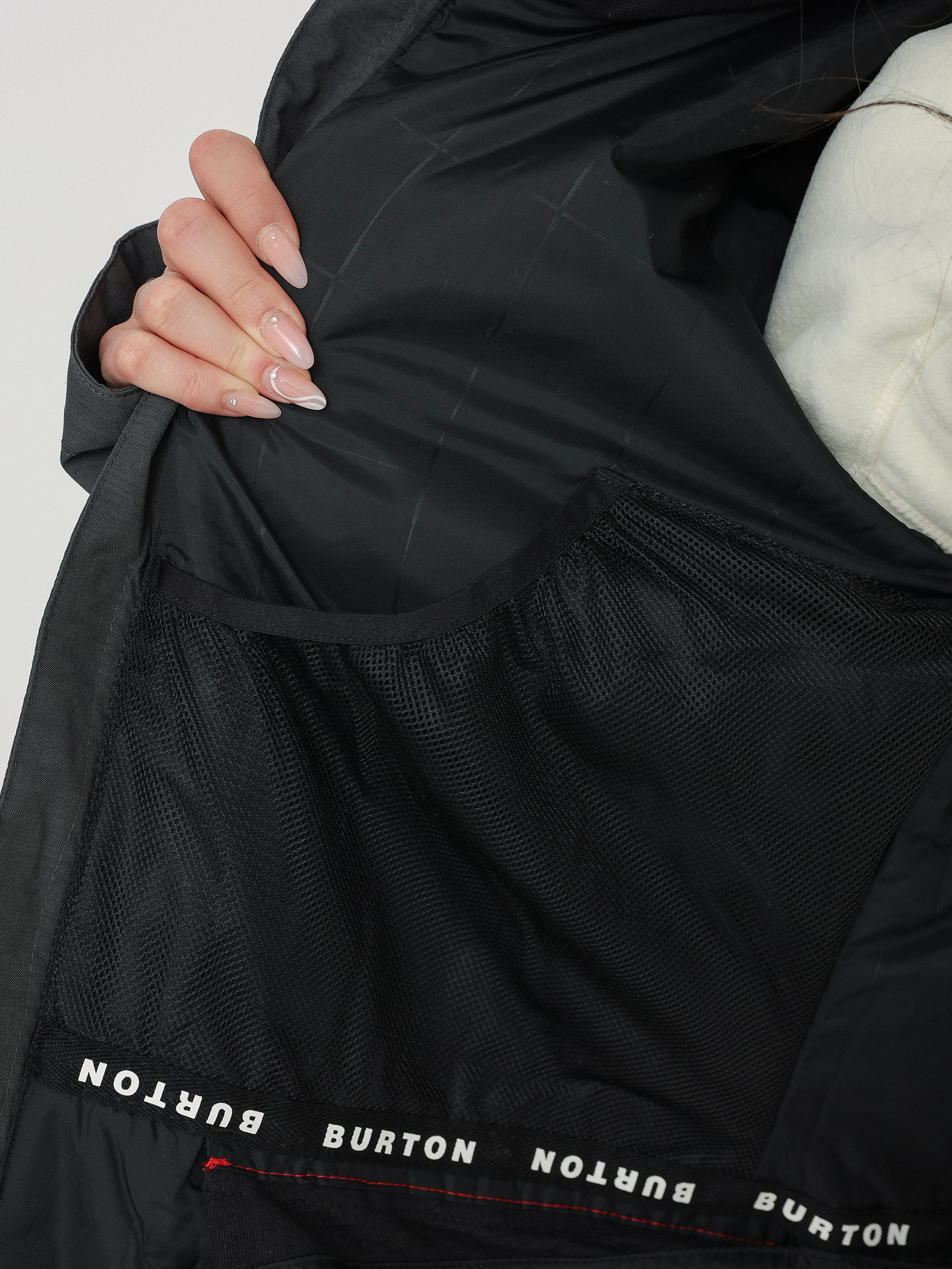 Дамска Burton Сноуборд яке Jet Set (true black heather)