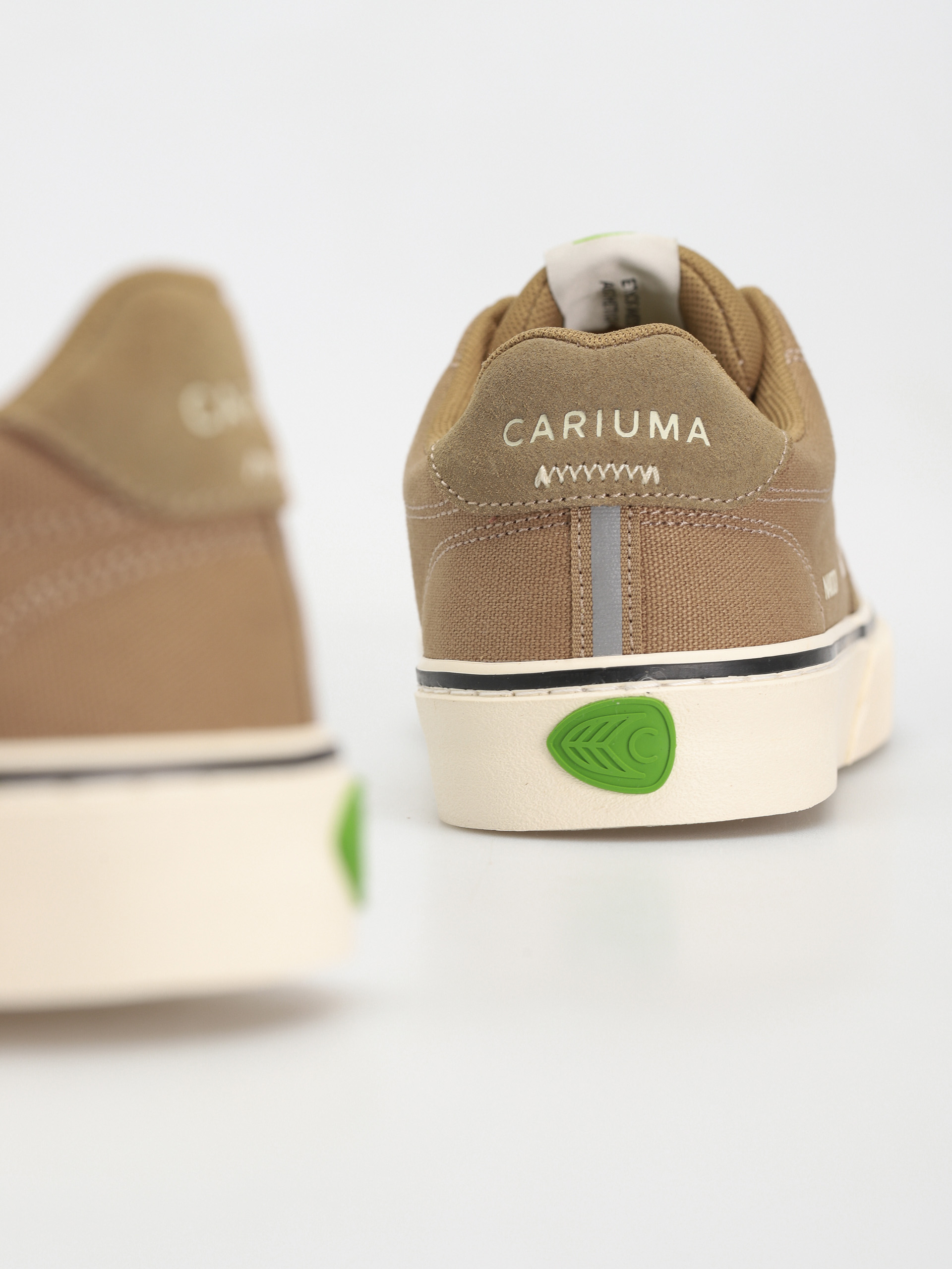 Обувки Cariuma Naioca (sand/ivory)