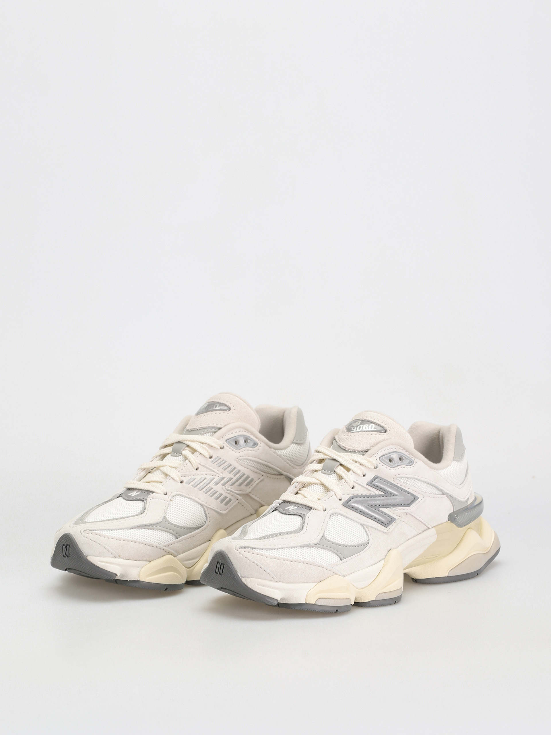 New Balance Обувки 9060 (sea salt)