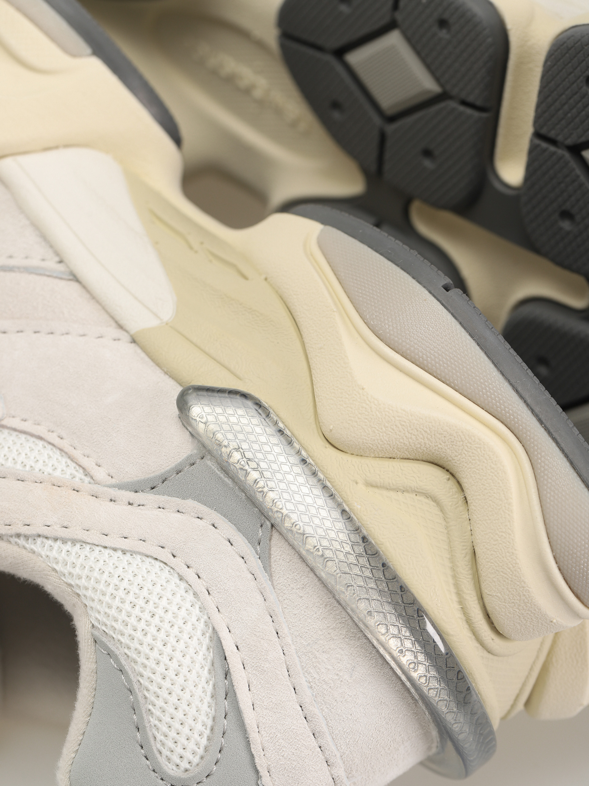 New Balance Обувки 9060 (sea salt)