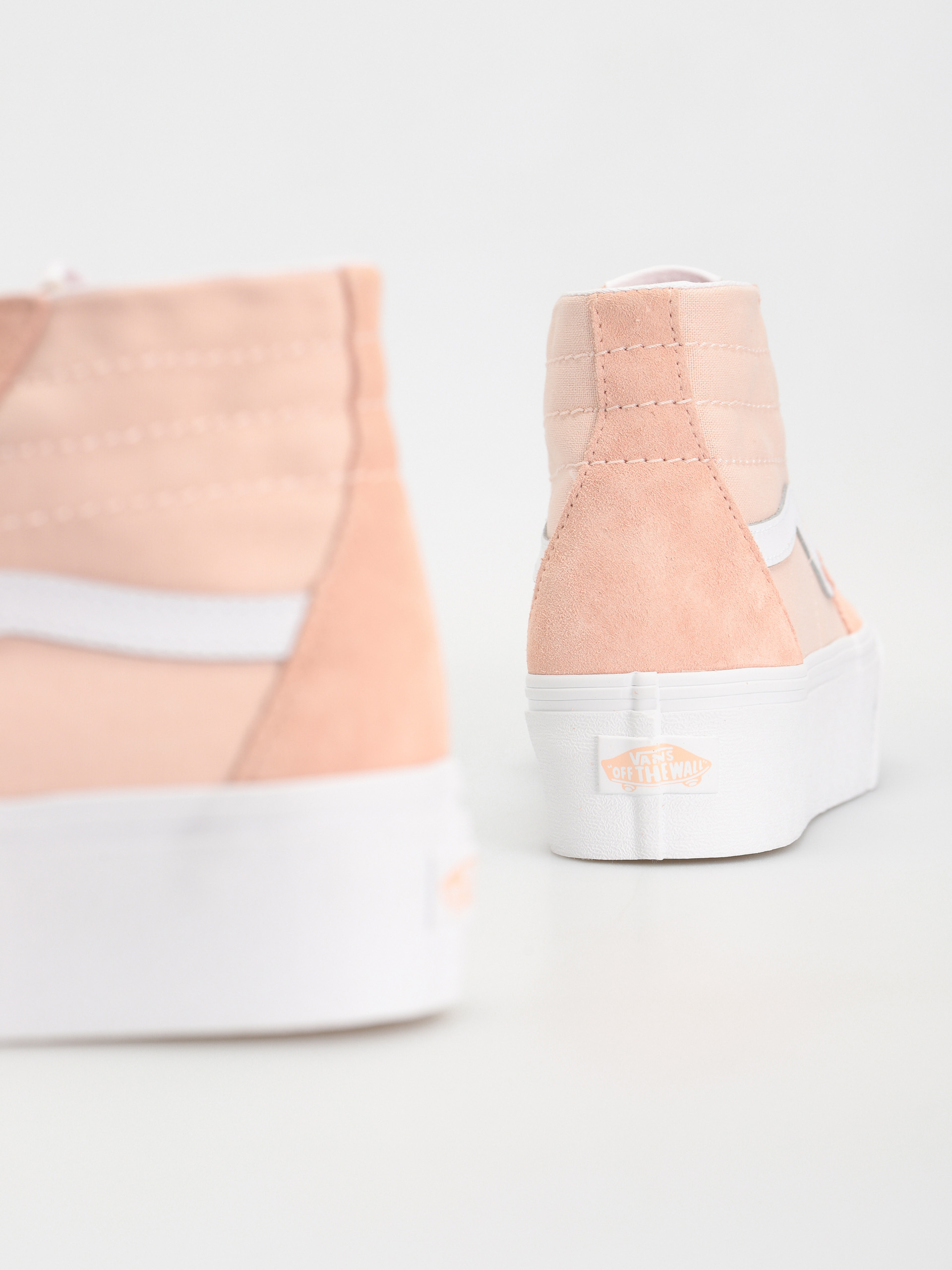 Vans Обувки Sk8 Hi Tapered Stackform Wmn (color block peach)