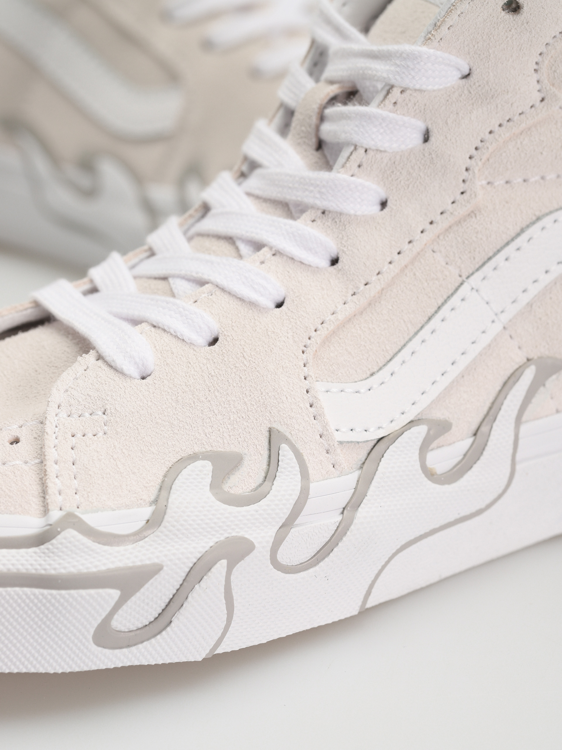 Vans Обувки Sk8 Hi Flame (suede white/white)