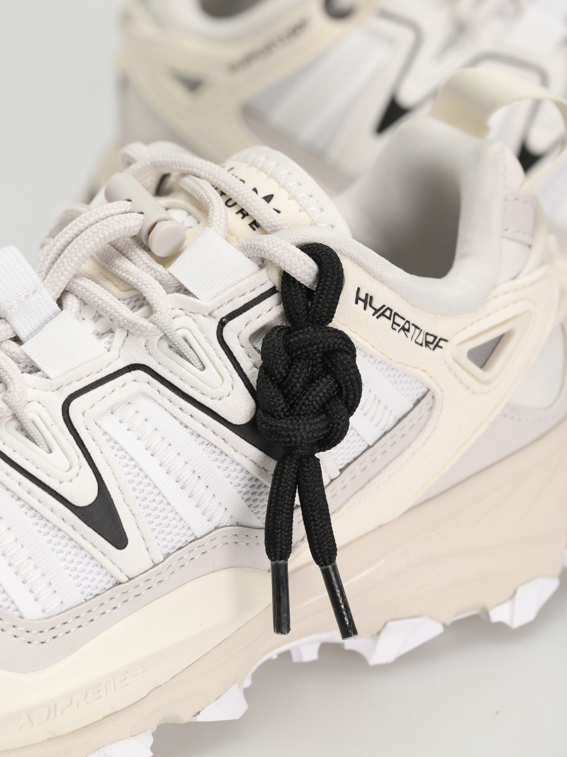 adidas Originals Обувки Hyperturf Wmn (greone/ftwwht/owhite)