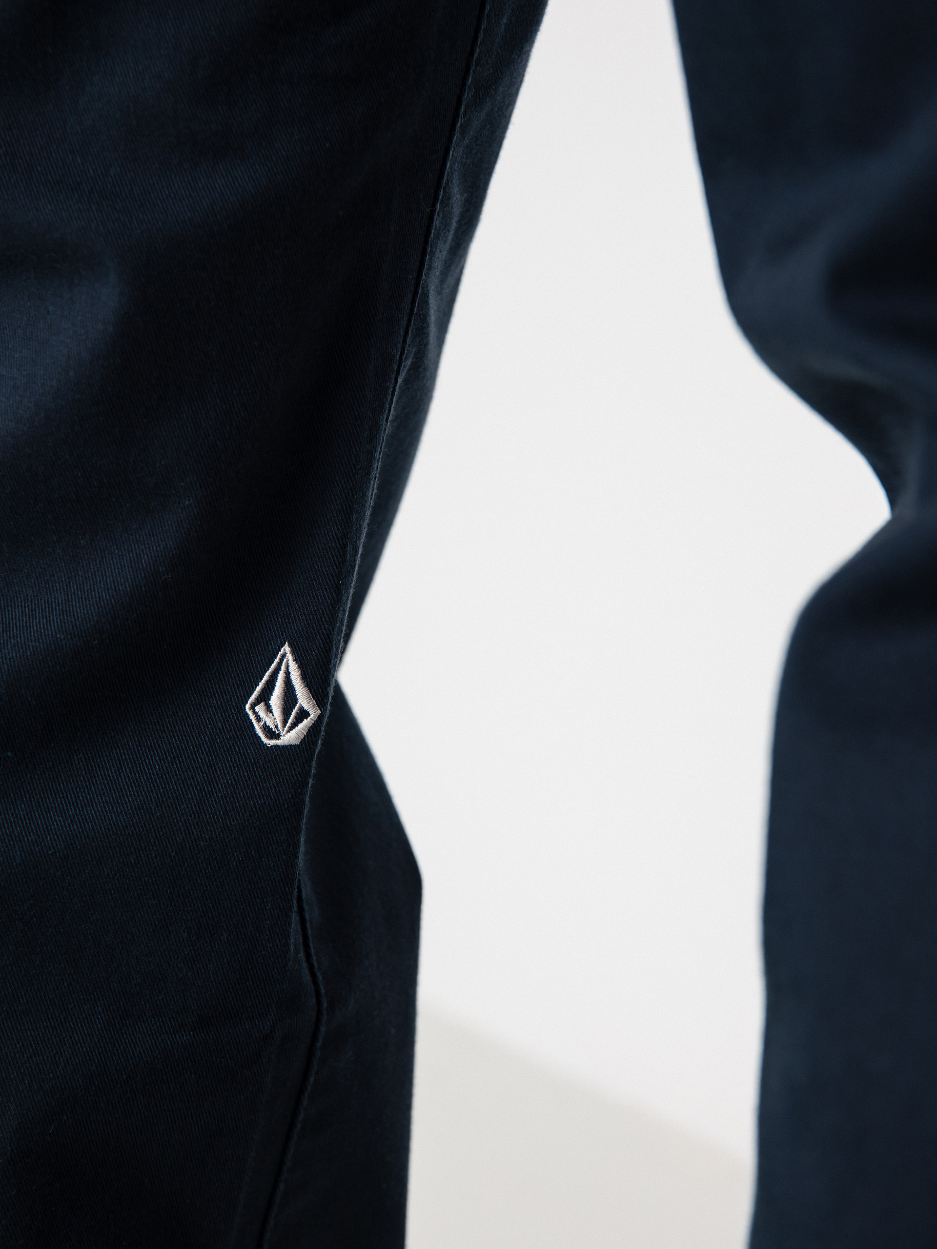 Volcom Панталони Frickin Modern Stret (dark navy)