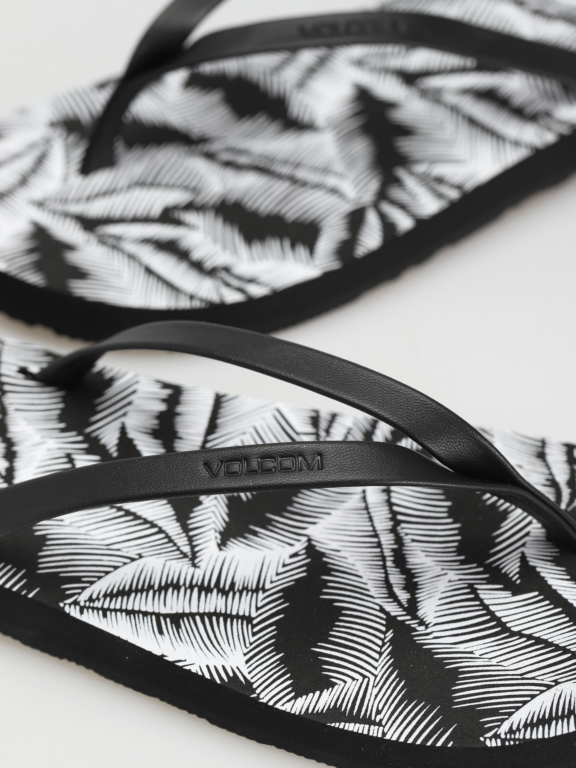 Volcom Джапанки Color Me Spring Wmn (black white)