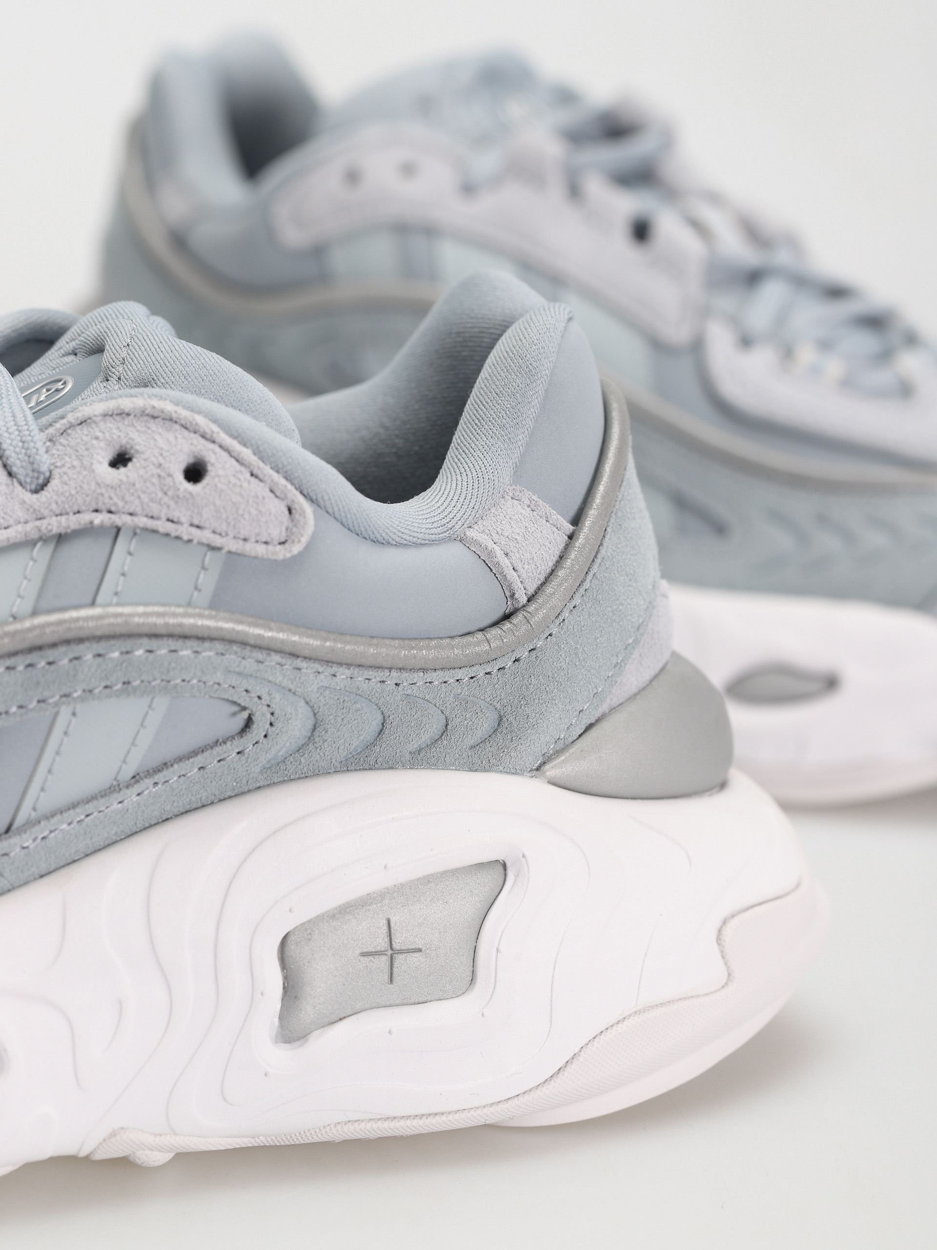 adidas Originals Обувки Oznova (lgtgre/lgtgre/dshgry)