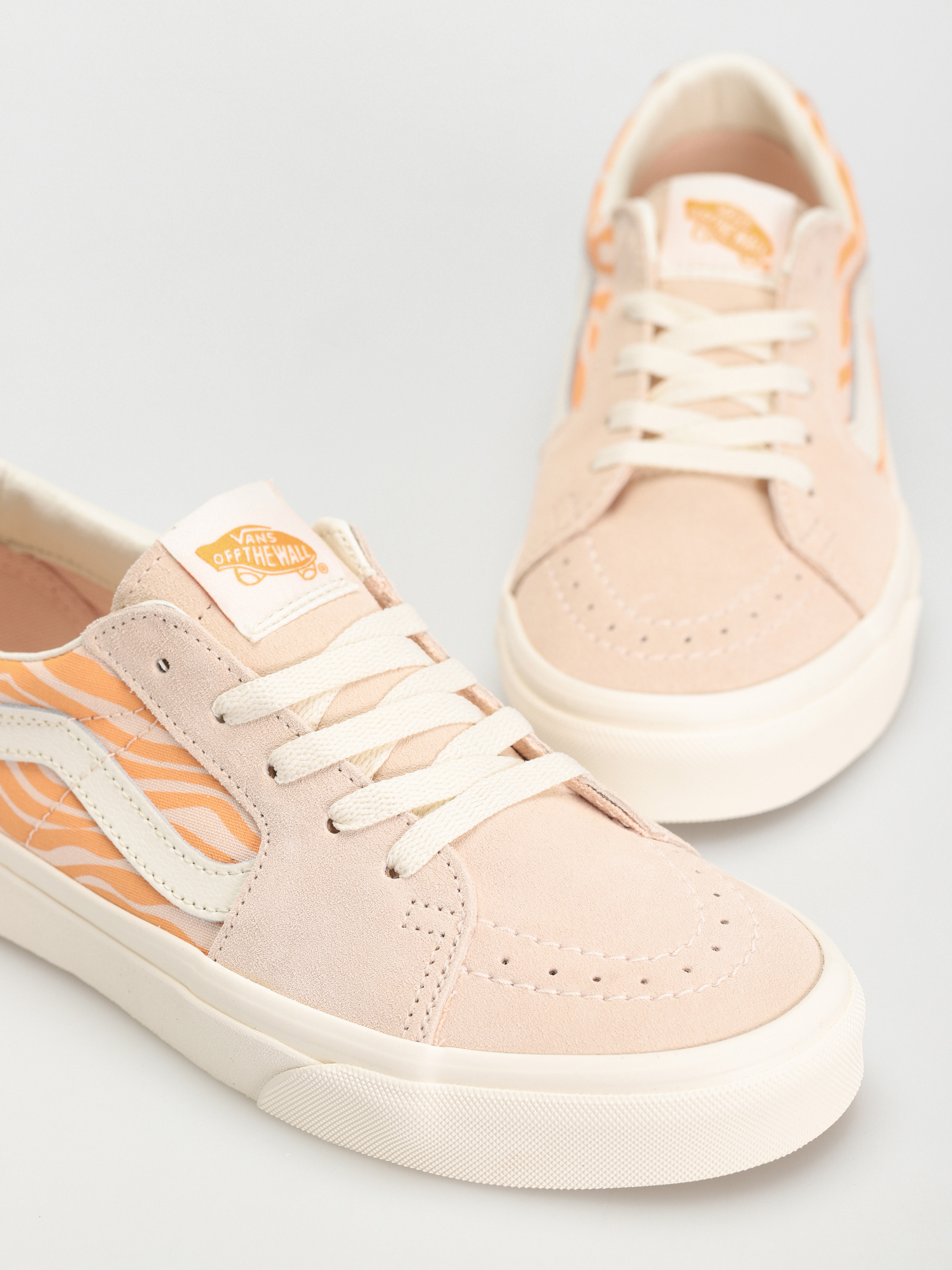 Vans Обувки Sk8 Low Wmn (tonal stripes peach dust)