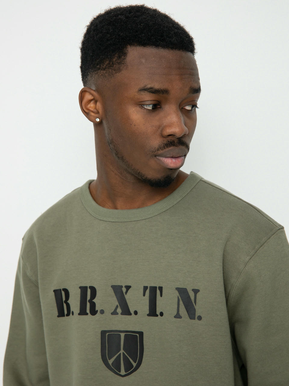 Brixton Суитшърт Peace Shield (olive surplus)