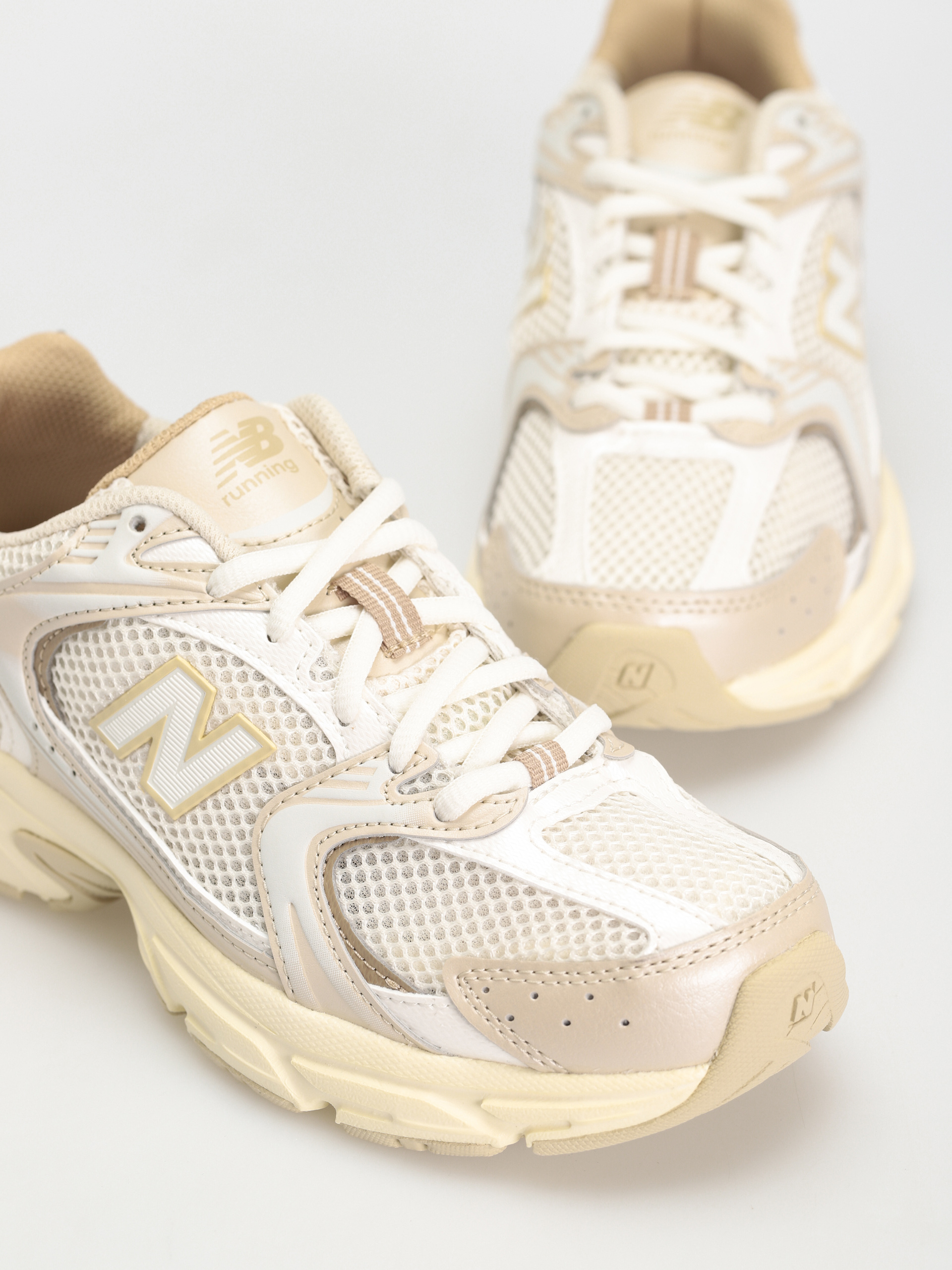 New Balance Обувки 530 (bone)