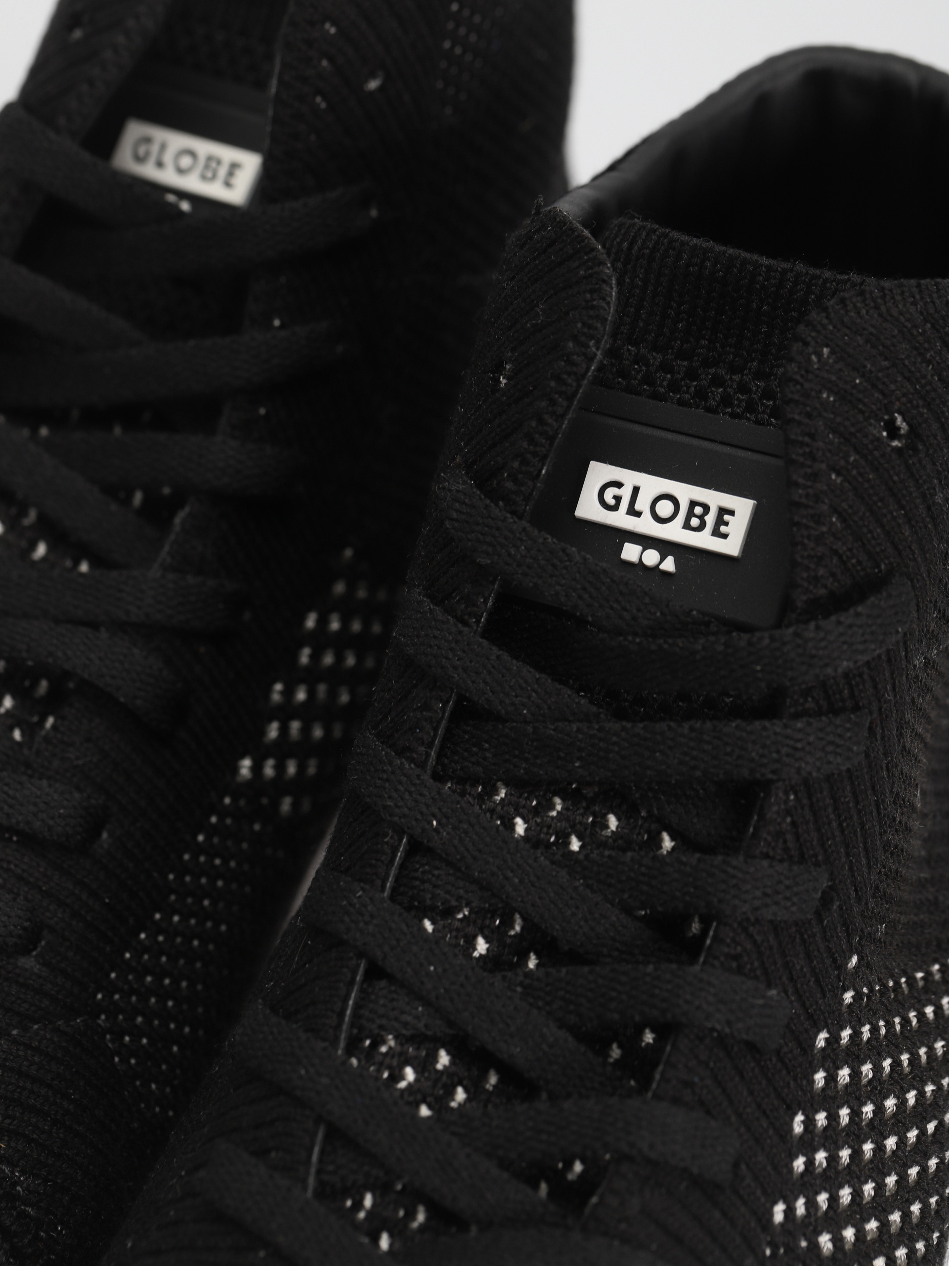 Globe Обувки La Knit (black/white)