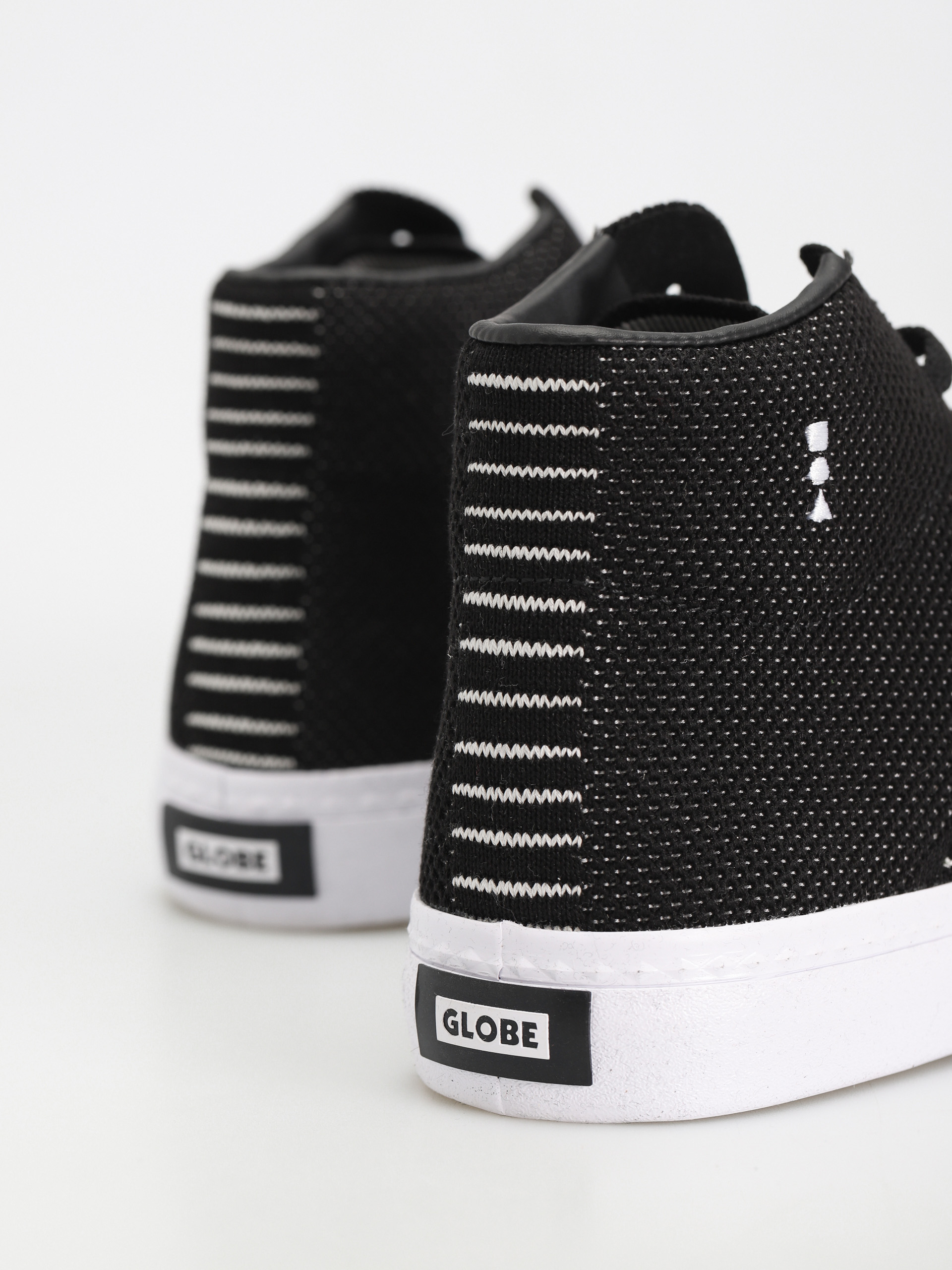 Globe Обувки La Knit (black/white)