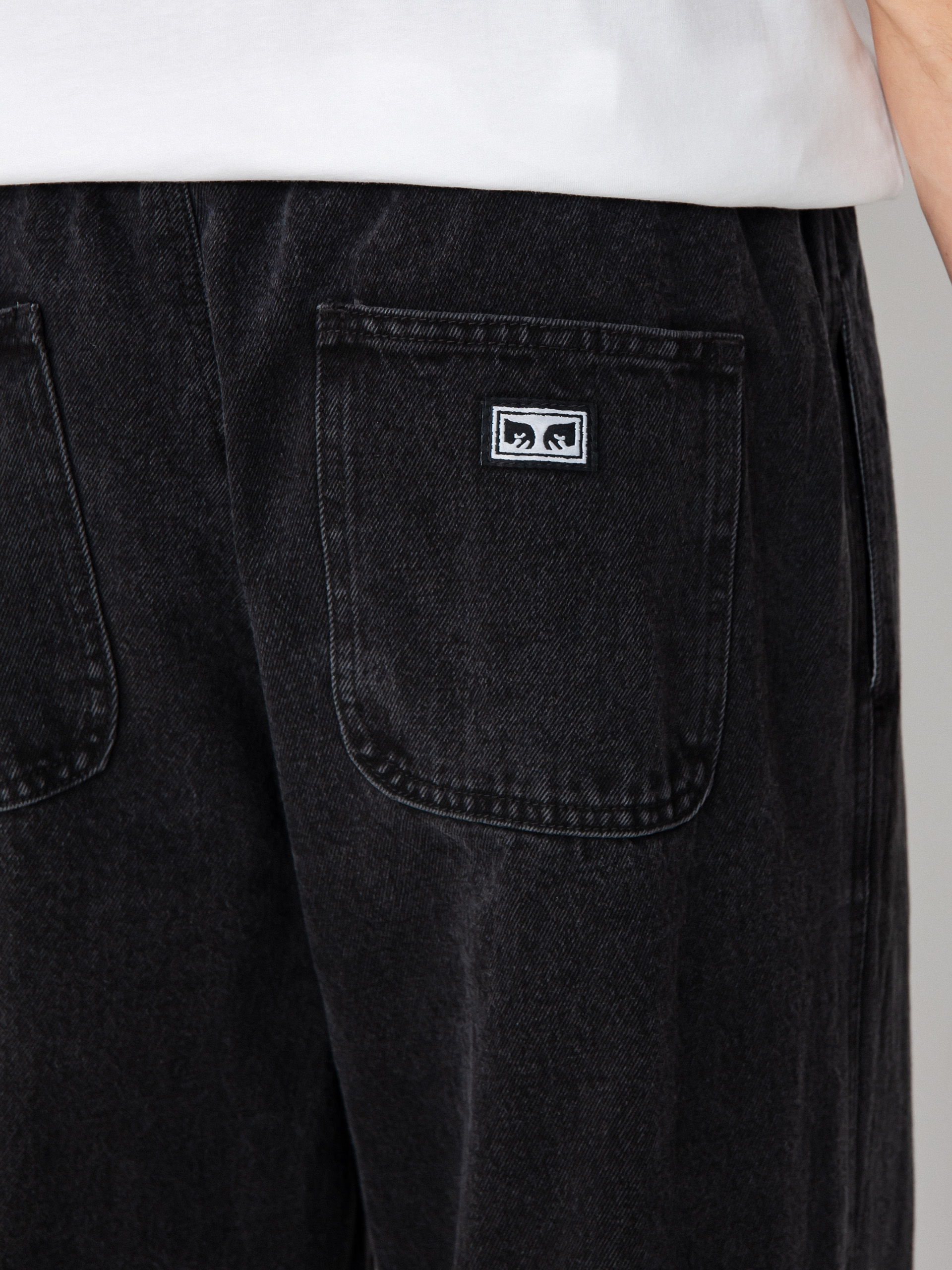 OBEY Панталони Easy (faded black)
