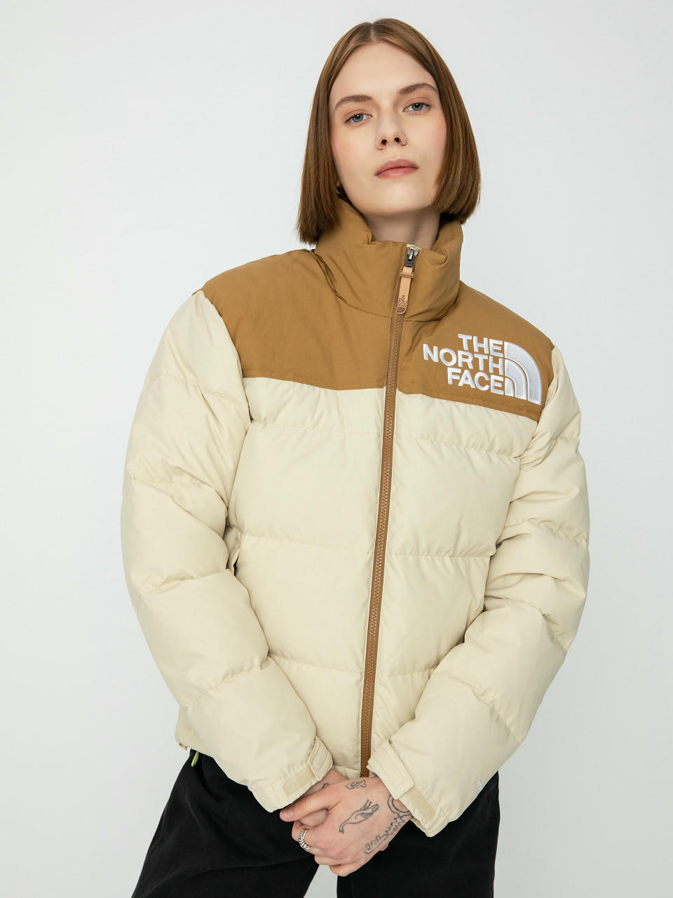 The North Face Яке 92 Low-Fi Hi-Tek Nuptse Wmn (gravel/utility brown)