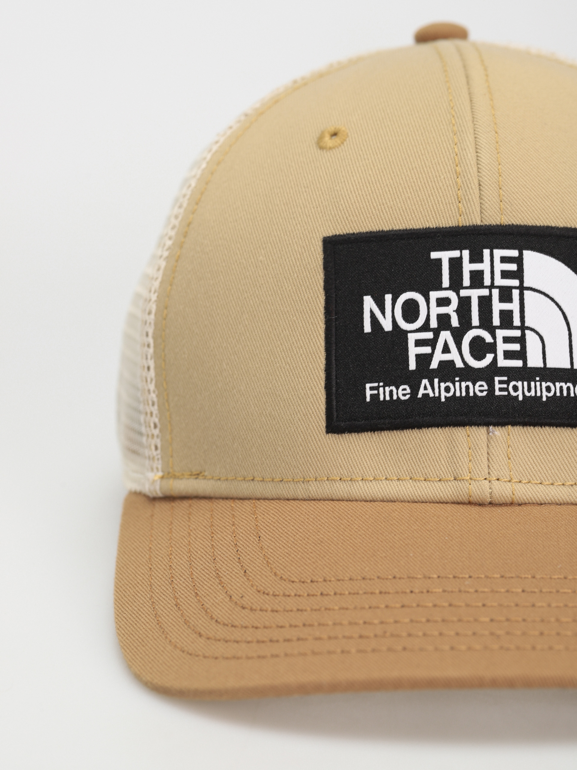 The North Face Шапка с козирка Deep Fit Mudder Trucker (utility brown/khaki stone)