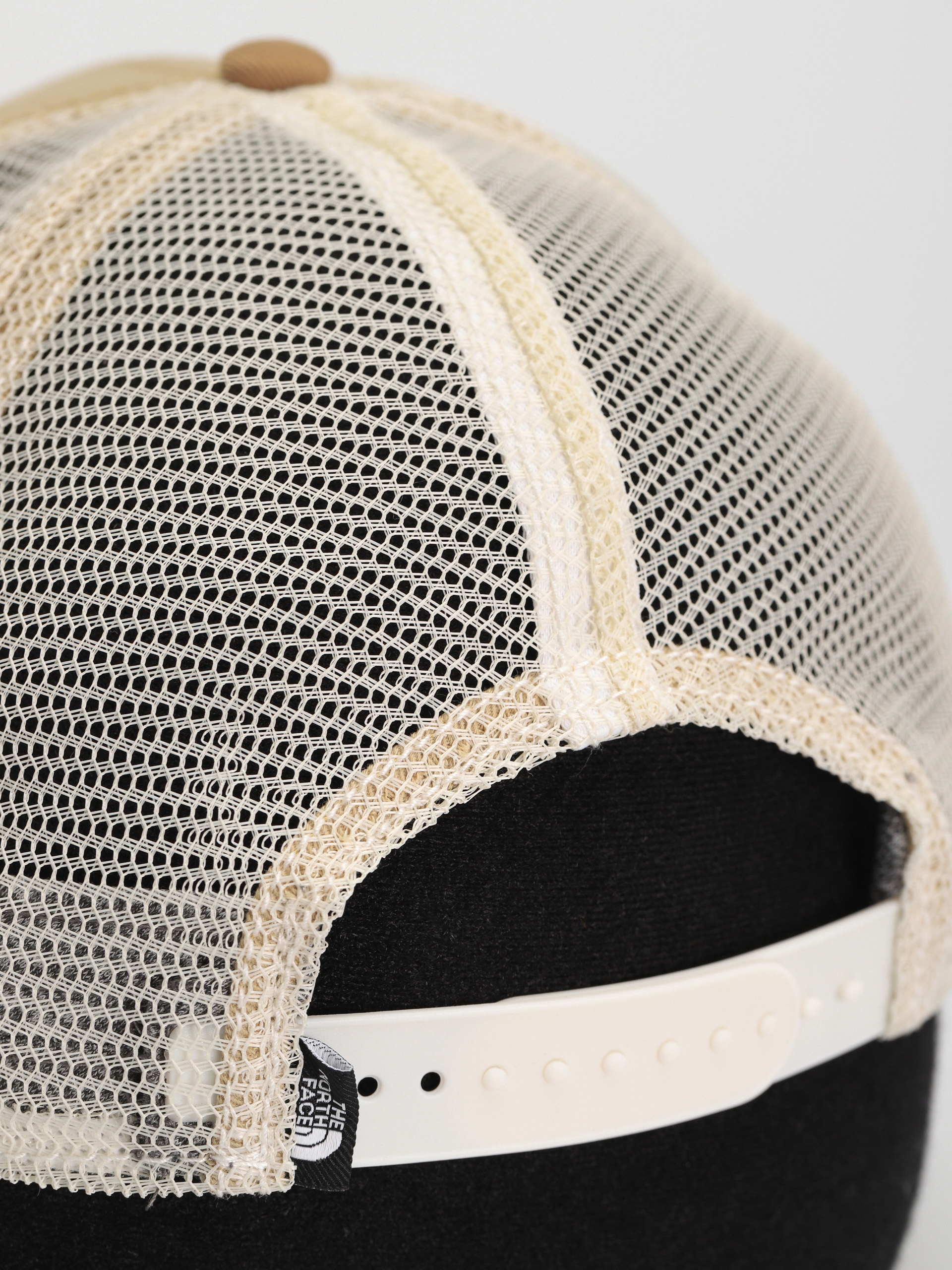 The North Face Шапка с козирка Deep Fit Mudder Trucker (utility brown/khaki stone)