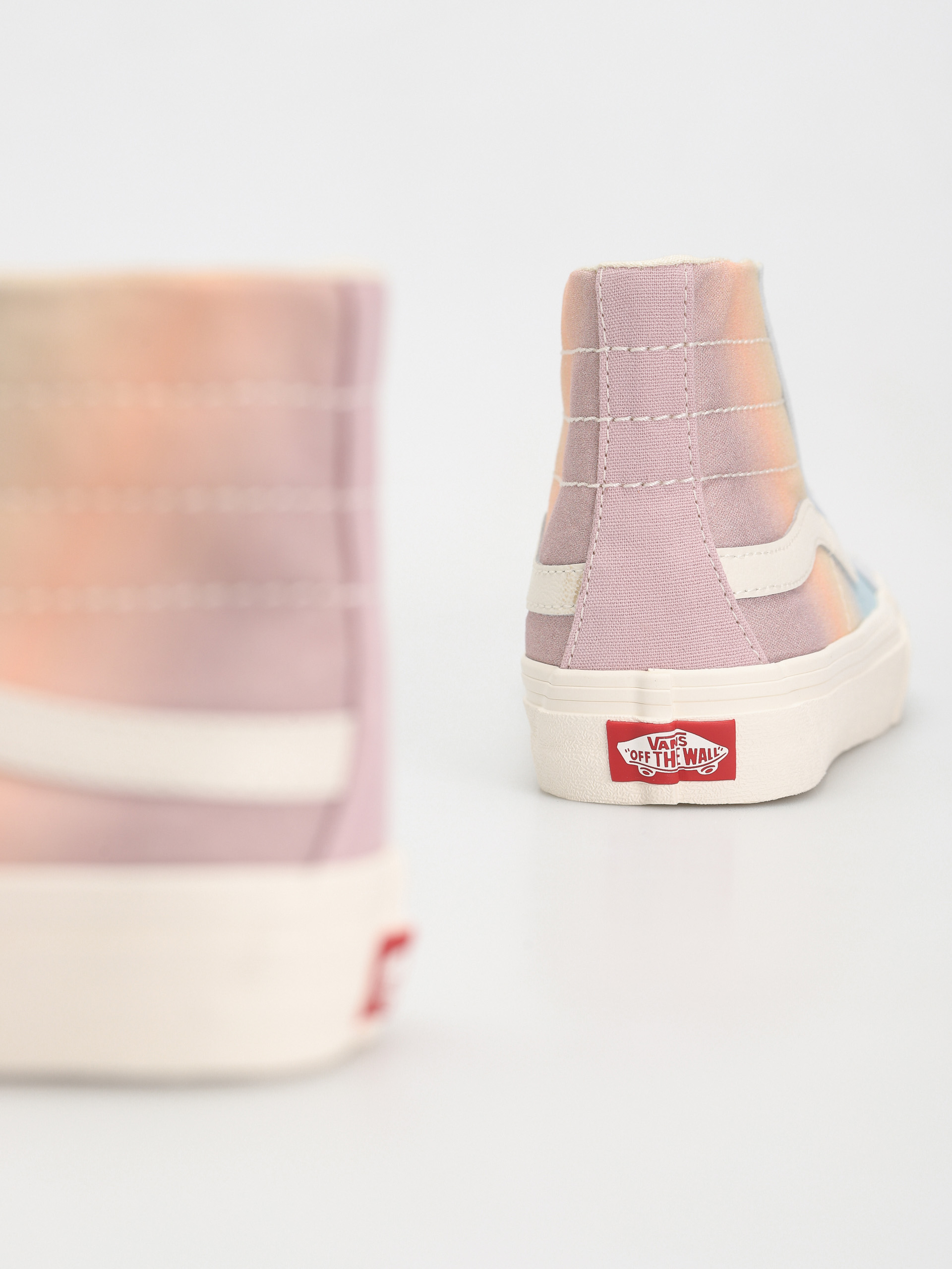 Vans Обувки Sk8 Hi 38 Decon VR3 Sf Wmn (ombre plein air)
