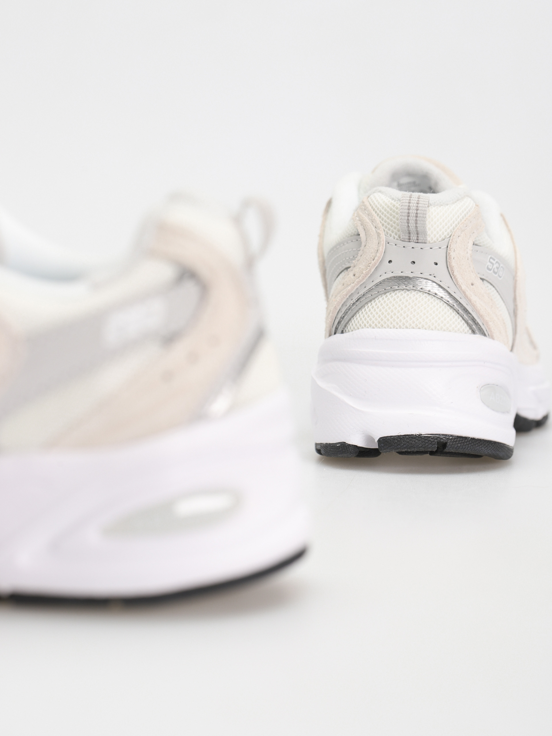 New Balance Обувки 530 (sea salt)